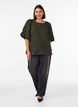 Blouse en jacquard avec des manches bouffantes et une coupe &eacute;vas&eacute;e, Vert fonc&eacute;, Model image number 1