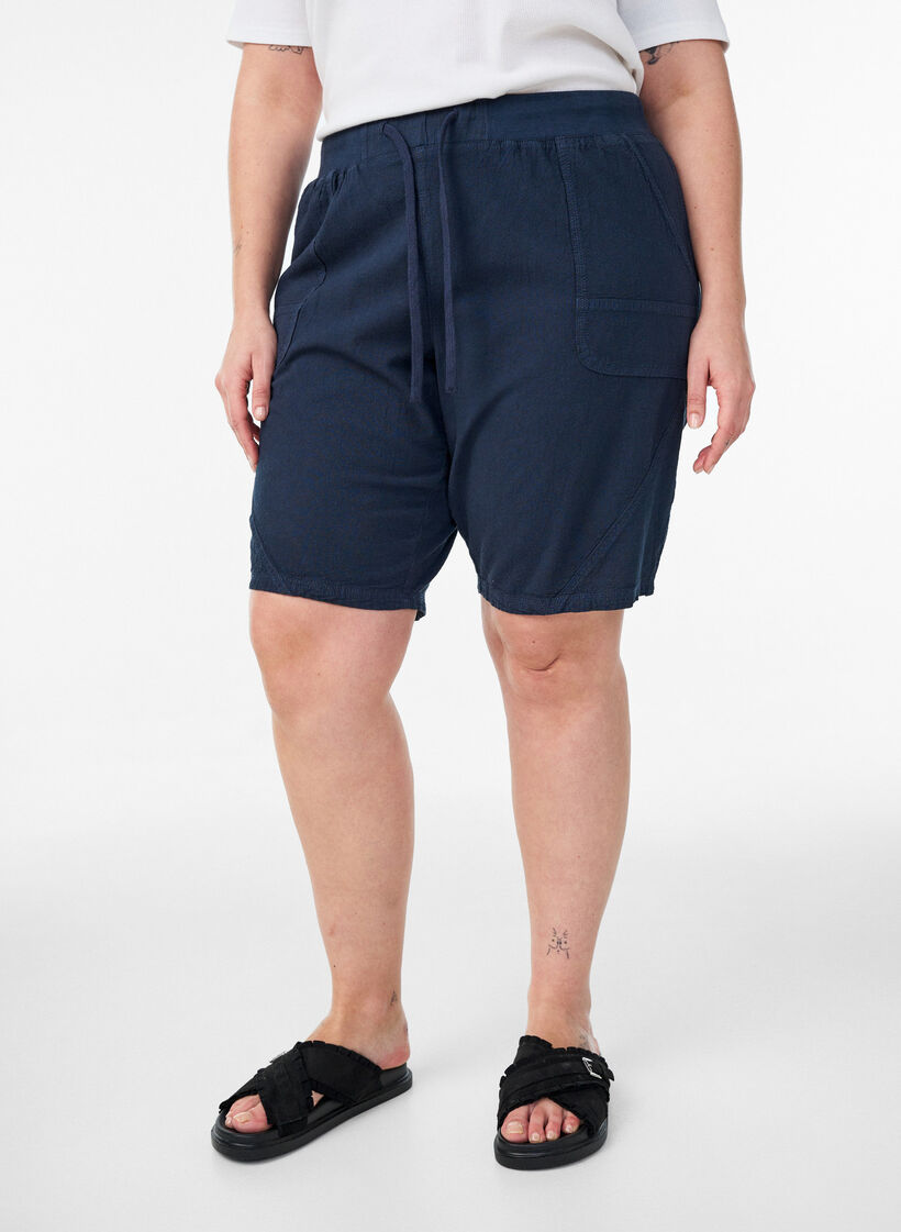 Short en coton ample avec poches, Bleu, Model image number 3