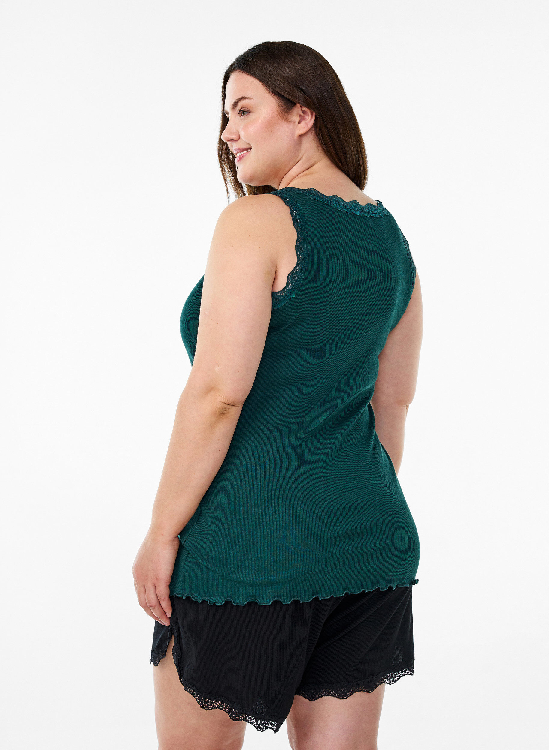 ZizziTop avec finitions en dentelle, Vert fonc&eacute;, Model image number 2