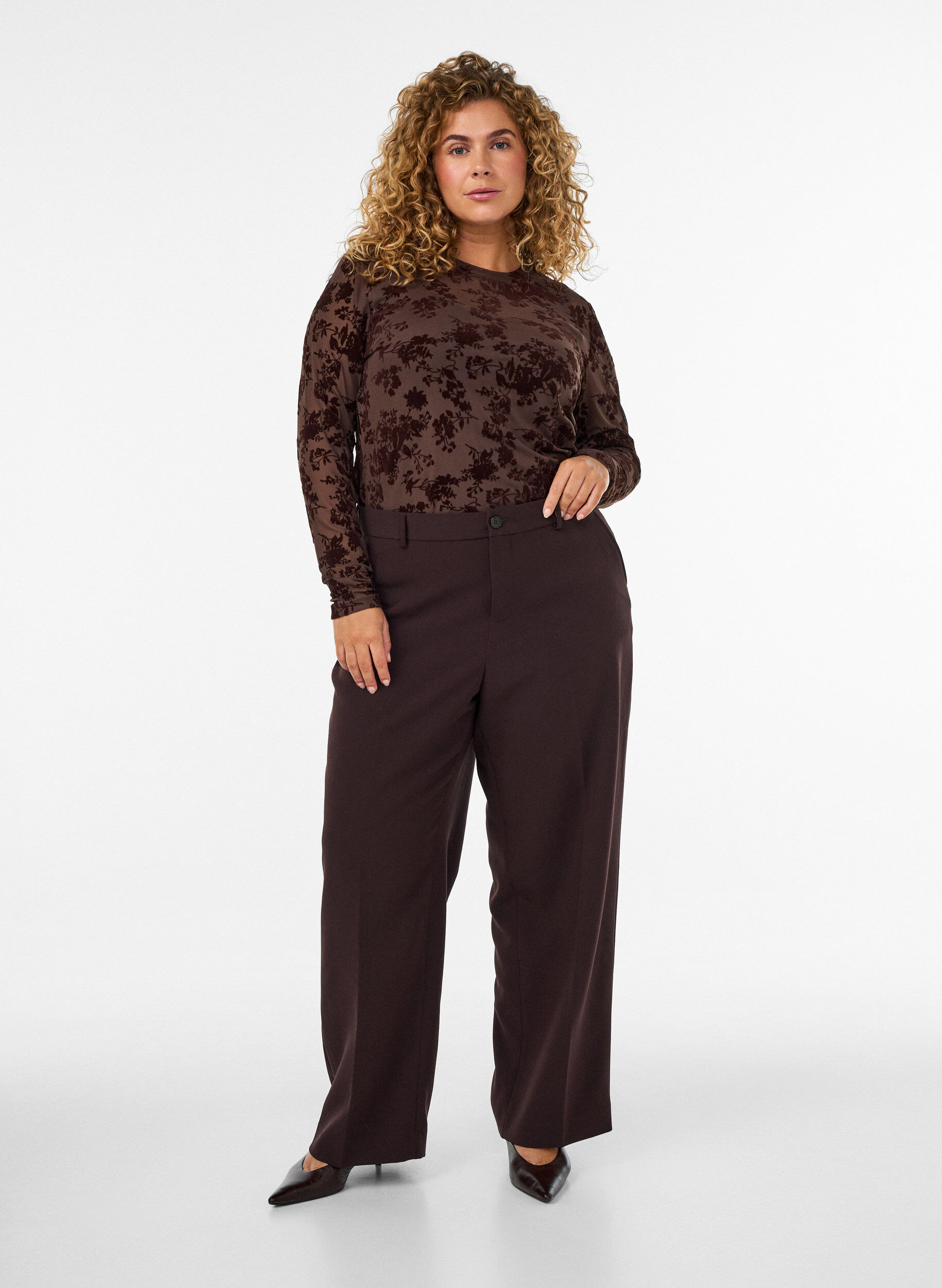 Pantalon tailleur large &agrave; taille haute, Marron, Model