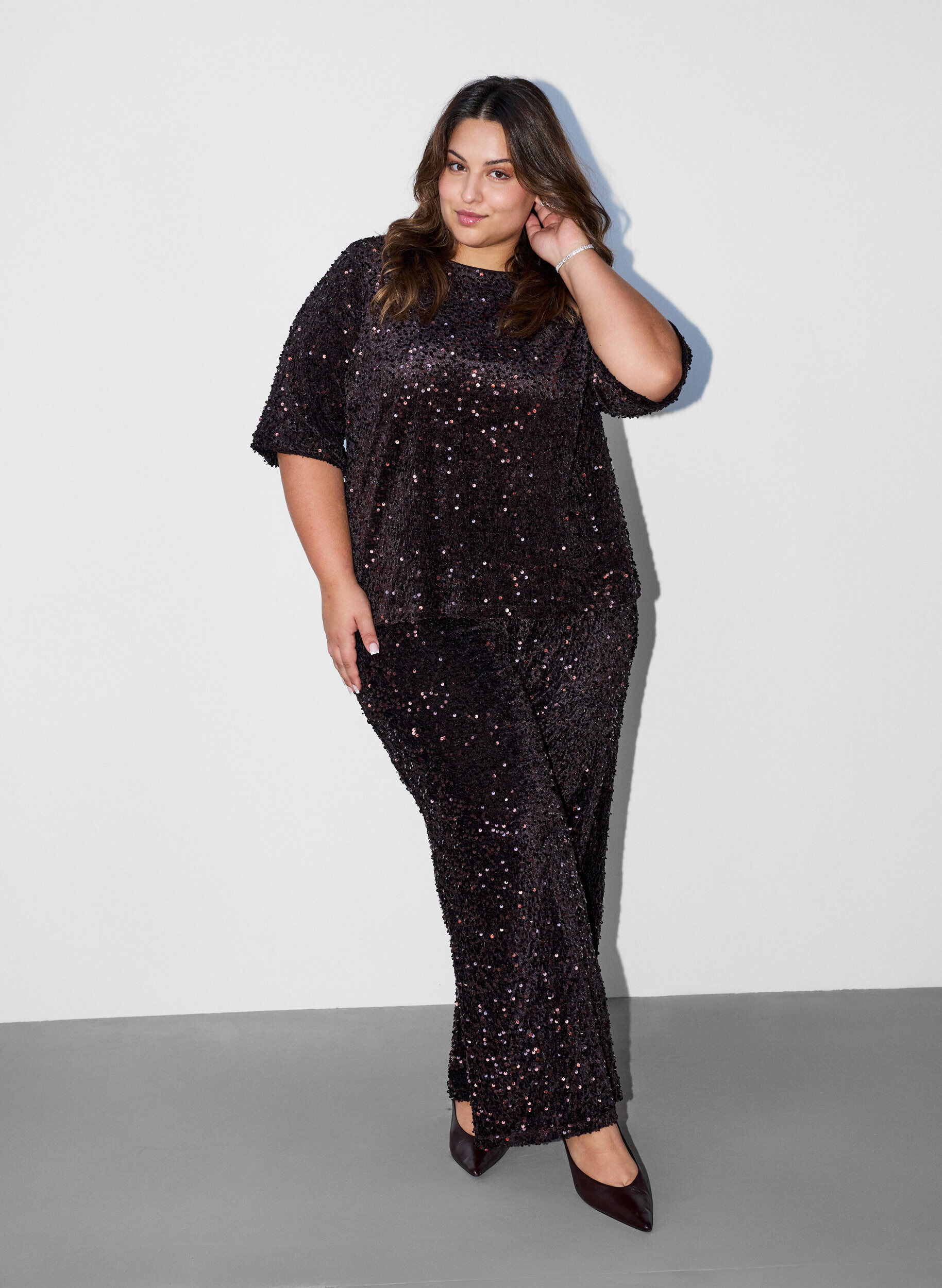 ZizziBlouse en sequins avec manches au coude, Marron, Model image number 1