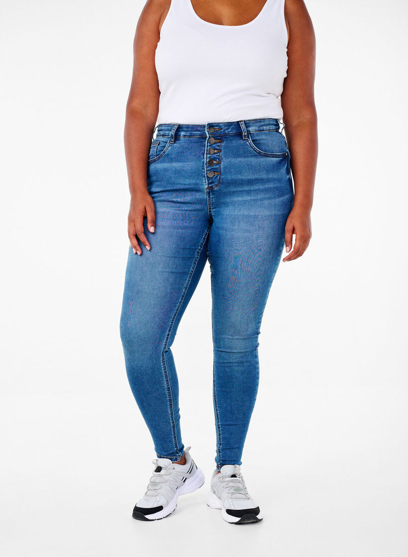Jeans Amy à taille haute avec fermeture à bouton, Blue Denim, Model image number 2