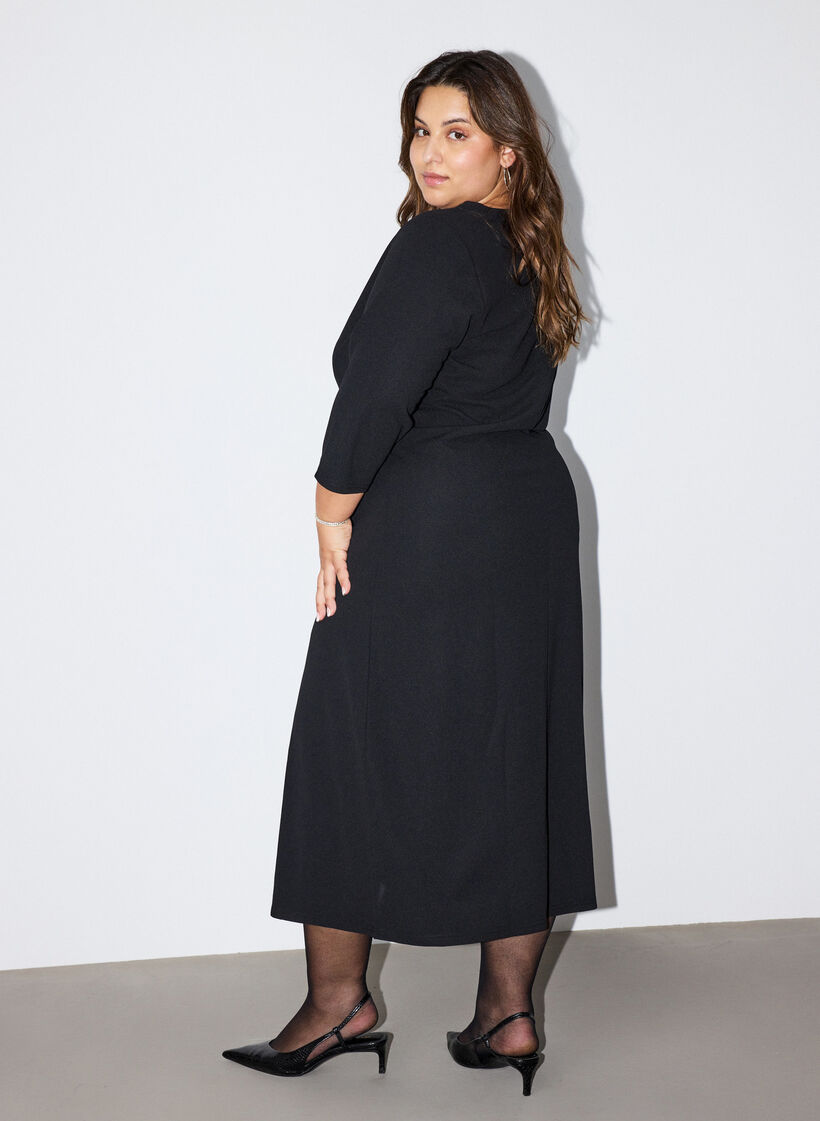 Robe en jersey avec drap&eacute; et boucle d&eacute;corative, Noir, Model image number 1