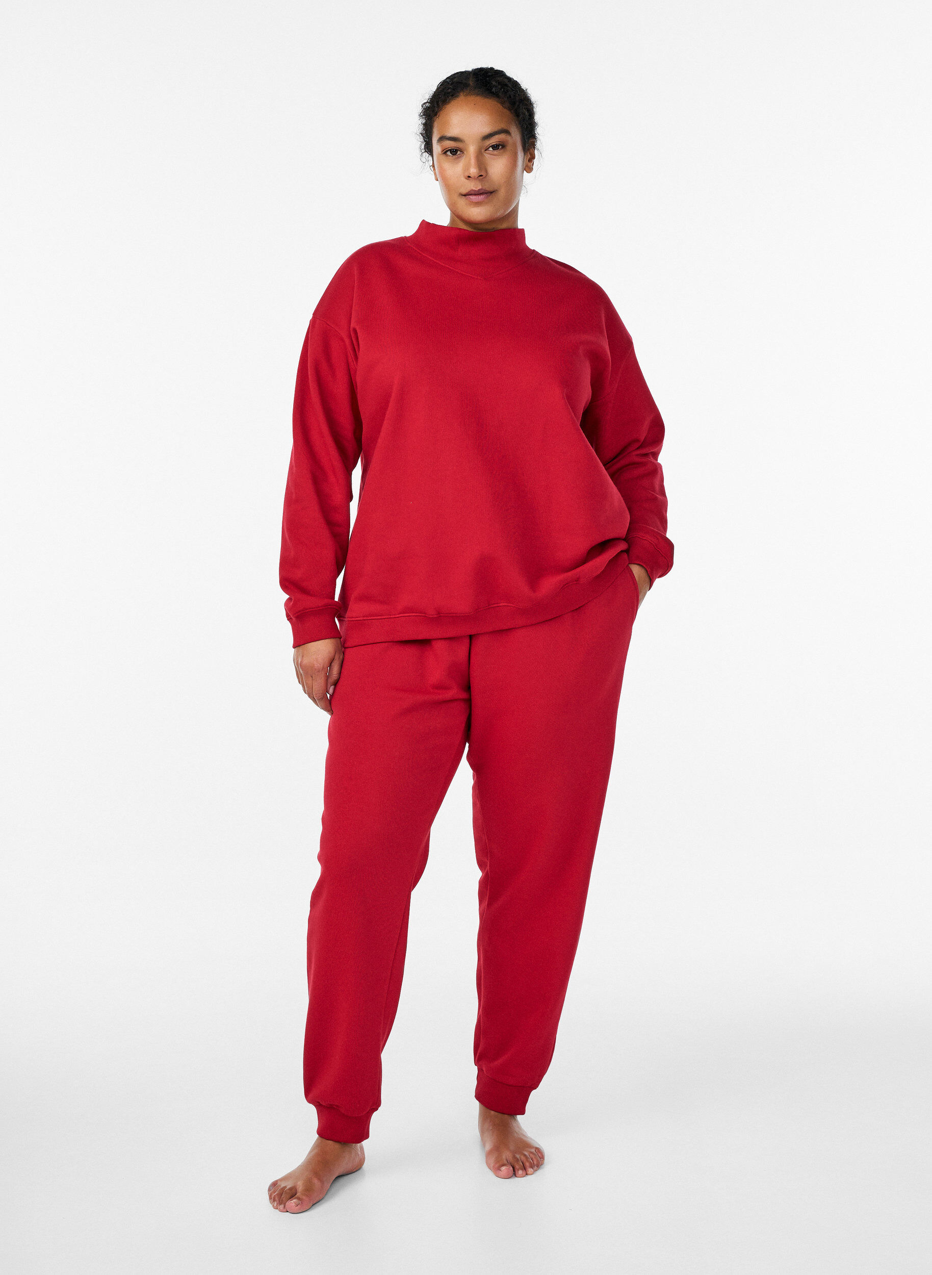 Zizzi Sweatshirt &agrave; col montant et manches longues, Rouge, Model image number 1