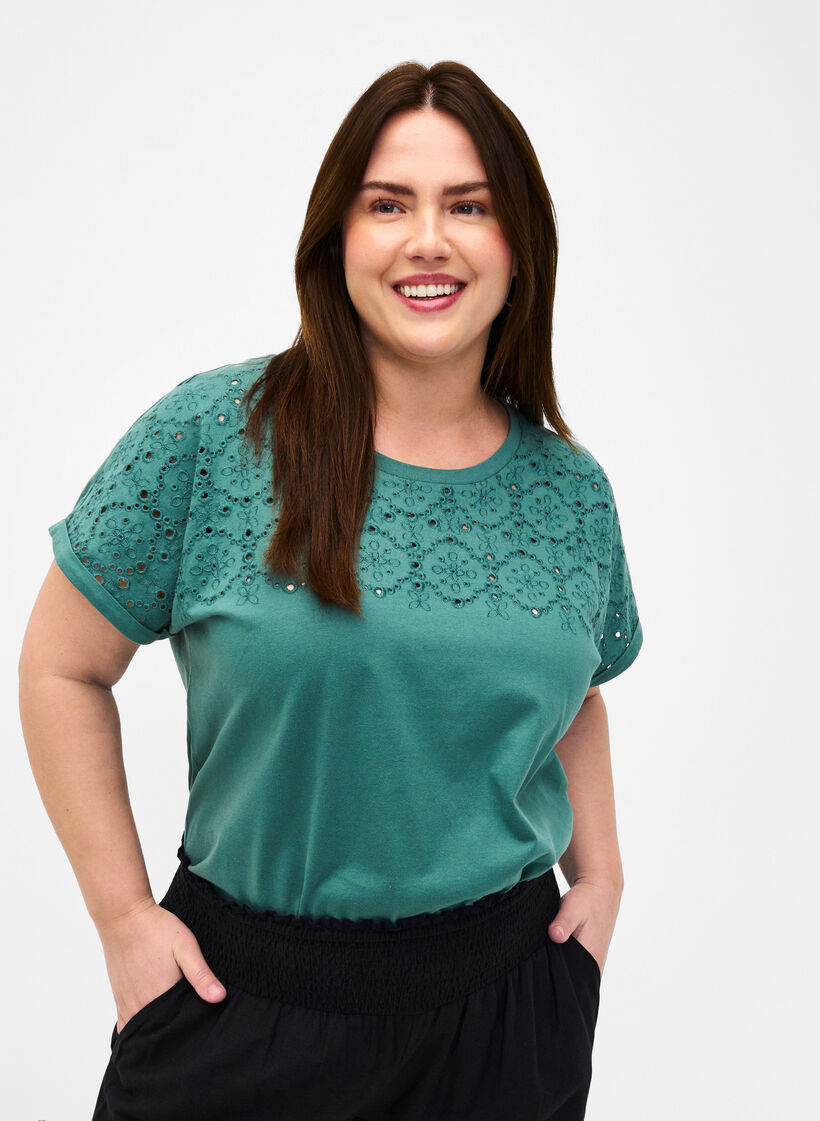 T-shirt en coton biologique avec broderie anglaise, Sea Pine, Model image number 0