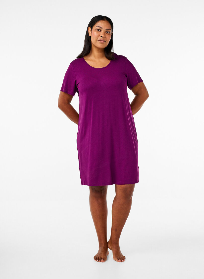 Chemise de nuit en viscose à manches courtes avec détail au dos, Violet, Model image number 1