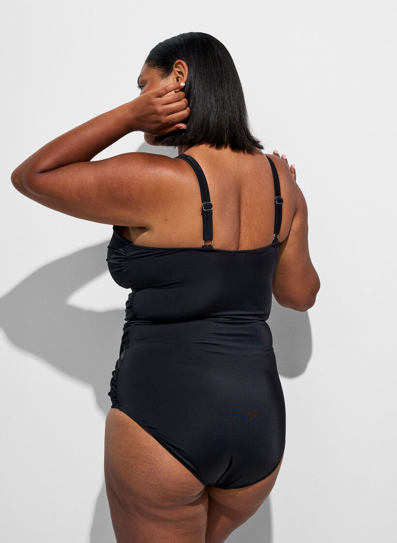 Maillot de bain &agrave; d&eacute;tail crois&eacute; en drap&eacute;, Noir, Model image number 1