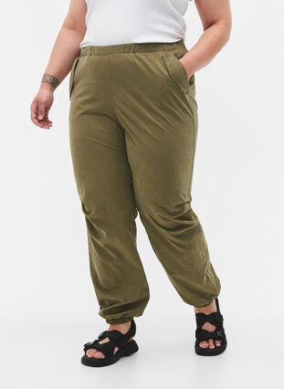 Pantalon ample avec élastique, Martini Olive, Model image number 2