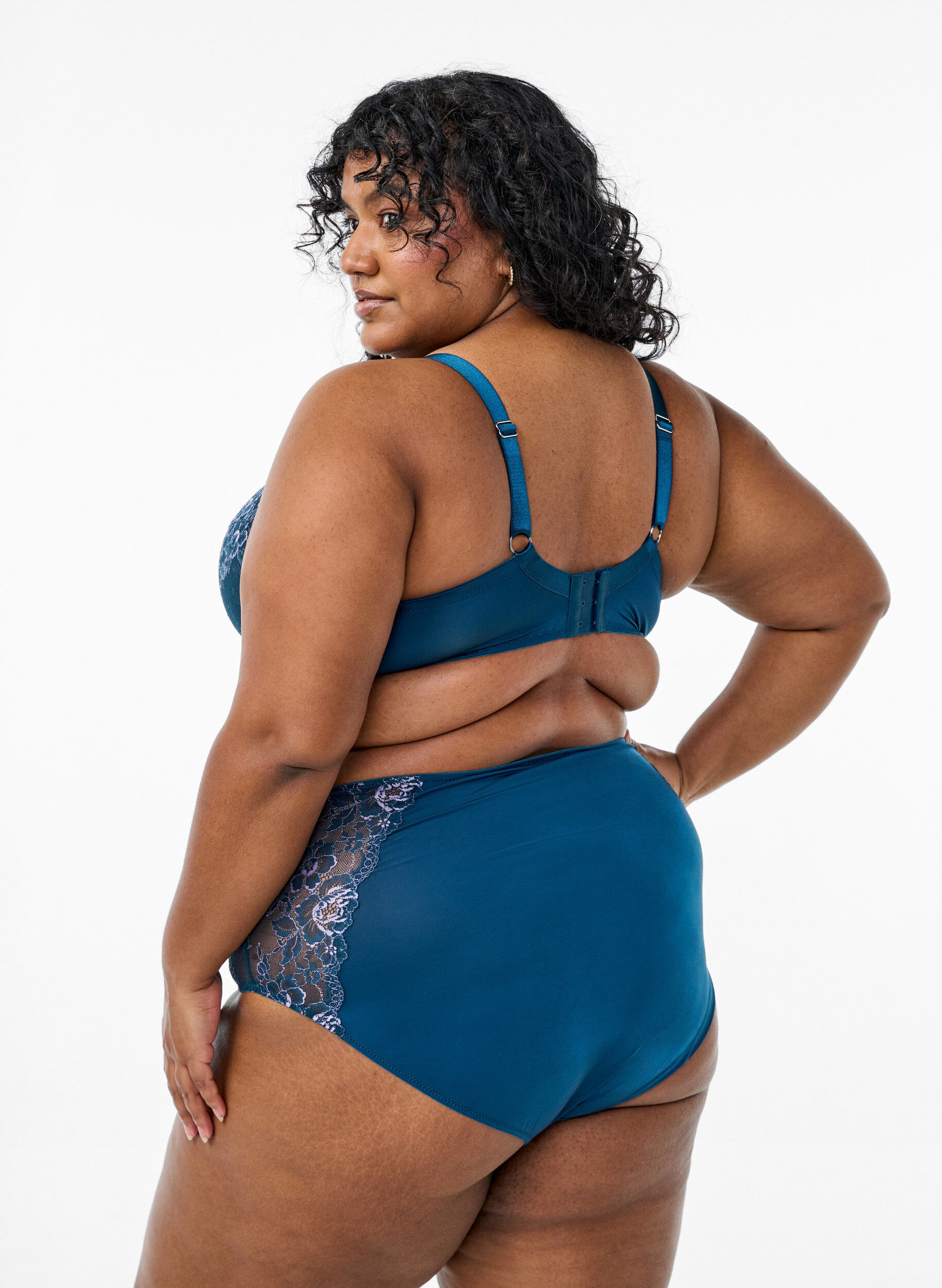Zizzi Culottes en microfibre avec de la dentelle et une taille classique, Bleu, Model image number 1