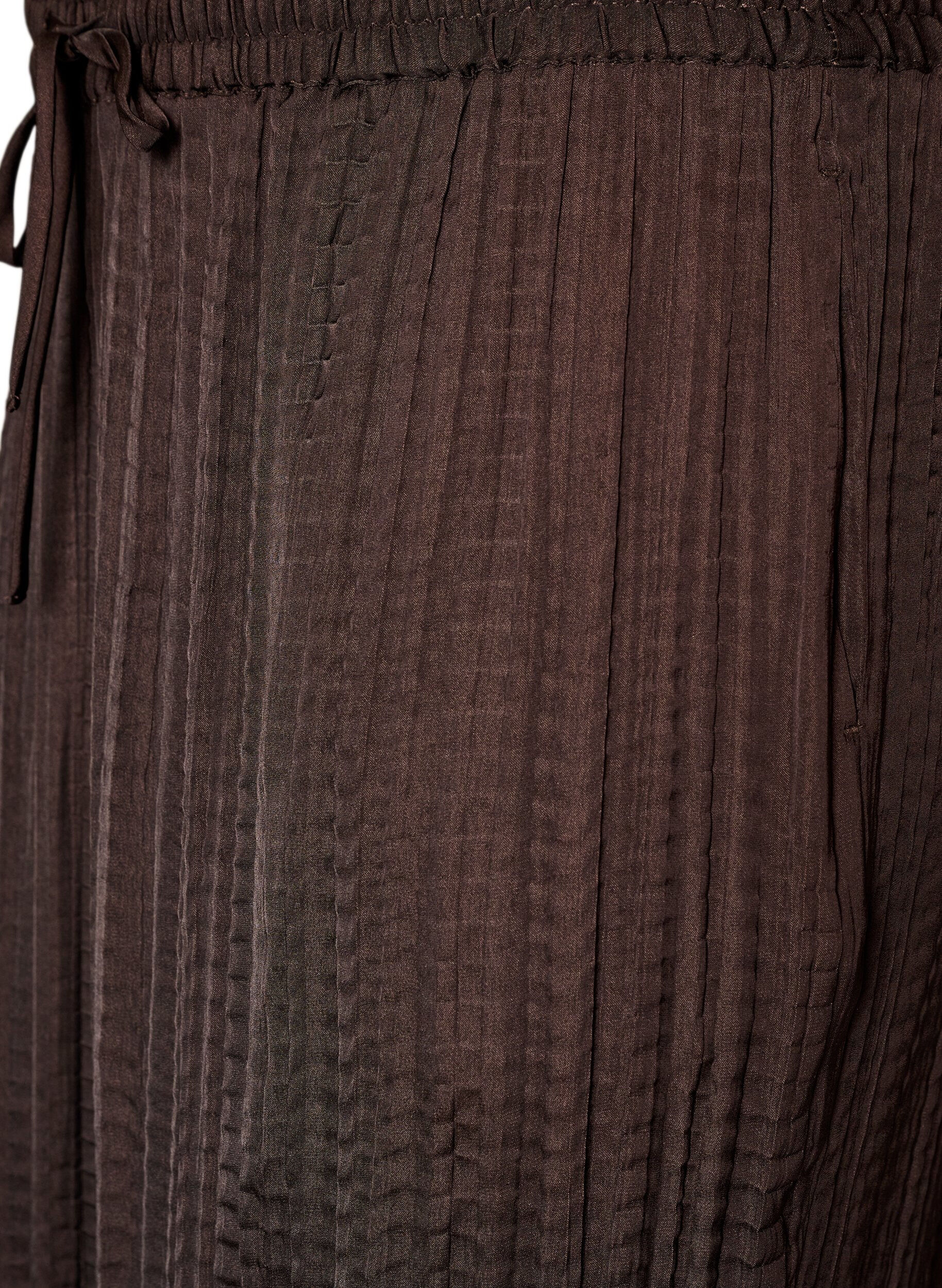 ZizziPantalon ballon textur&eacute; avec ceinture &eacute;lastique, Marron, Packshot image number 2