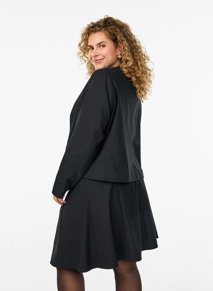 Jupe courte à coupe évasée, Noir, Model image number 2
