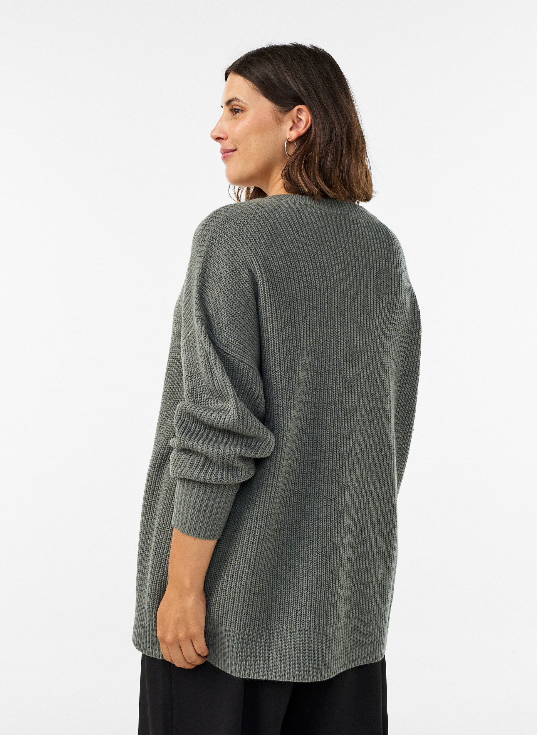 ZizziBlouse longue en maille c&ocirc;tel&eacute;e avec col en V, Vert fonc&eacute;, Model image number 2