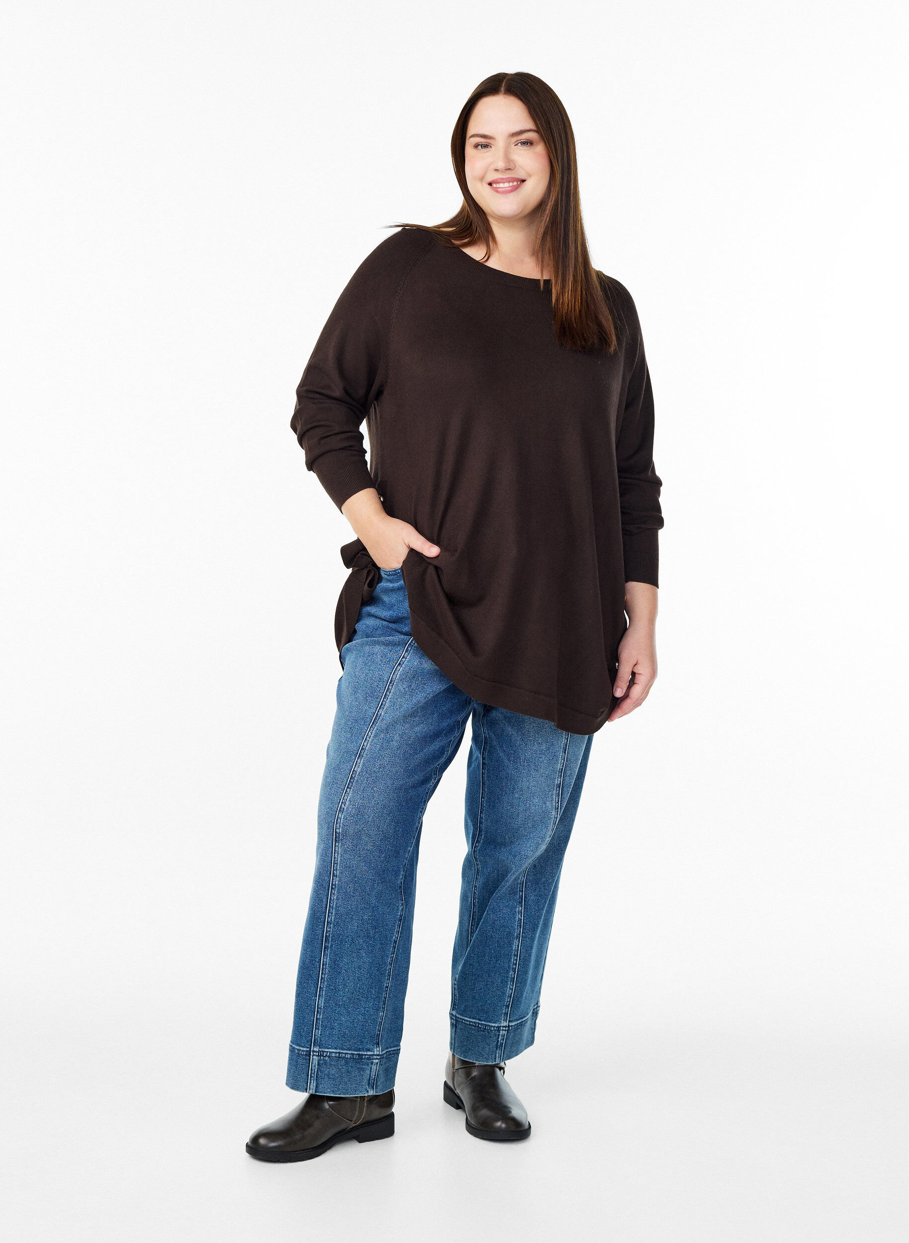 Zizzi Blouse en maille avec boutons sur le c&ocirc;t&eacute;, Marron, Model image number 1