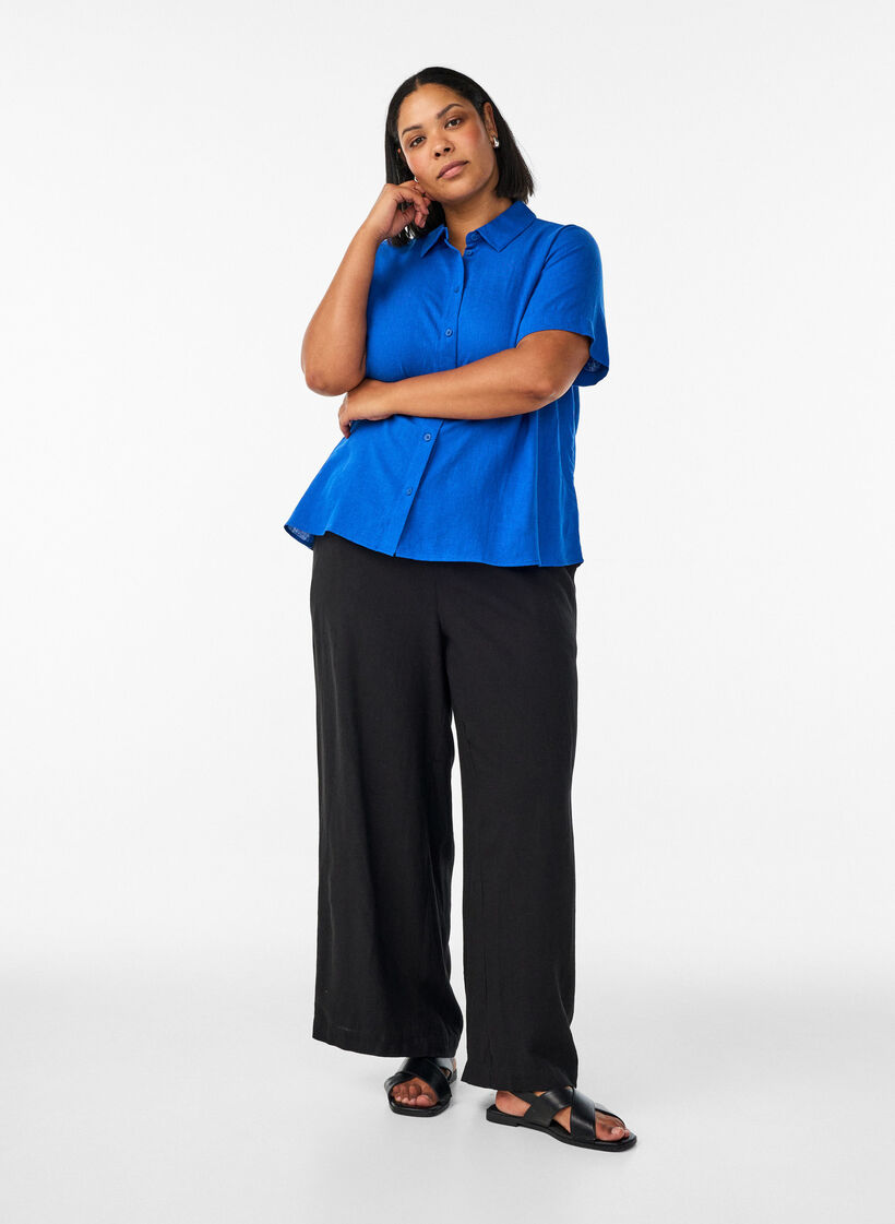 Pantalon large en lin et viscose, Noir, Model image number 0
