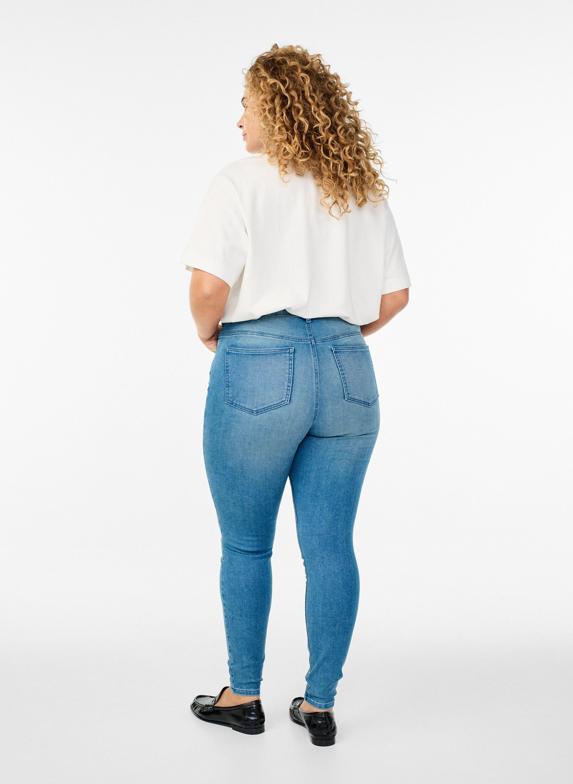 Zizzi Jean Amy super slim &agrave; taille haute, Bleu Clair, Model image number 1