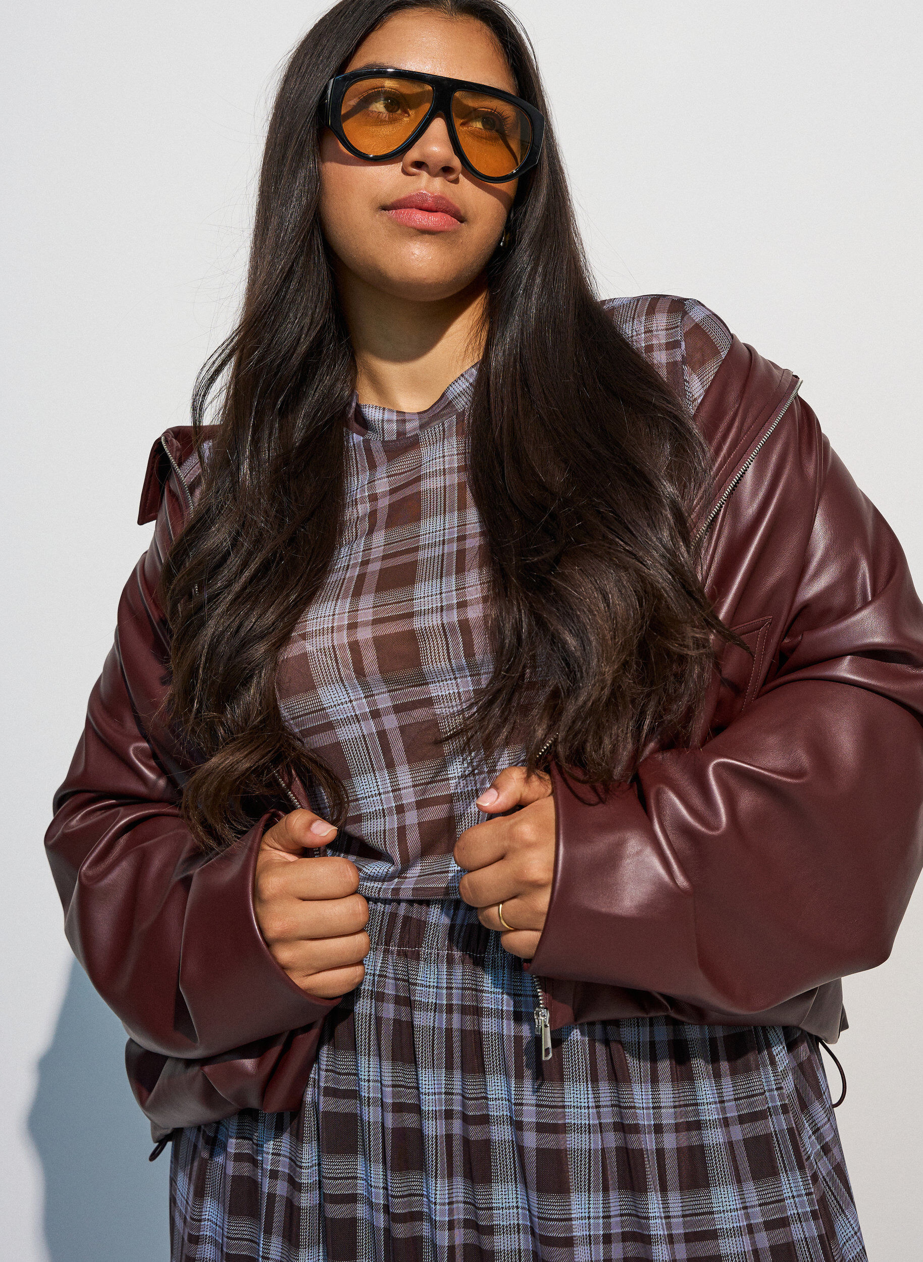 ZizziBomber en similicuir avec ourlet &agrave; cordon de serrage, Marron, Model image number 3