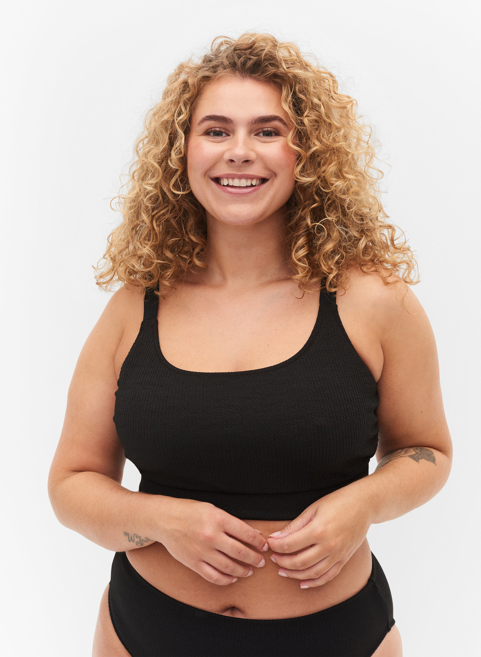 Zizzi Haut de bikini avec structure en cr&ecirc;pe, Black, Model image number 0