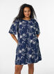 Robe trap&egrave;ze courte &agrave; motif brod&eacute;, Bleu, Model image number 0