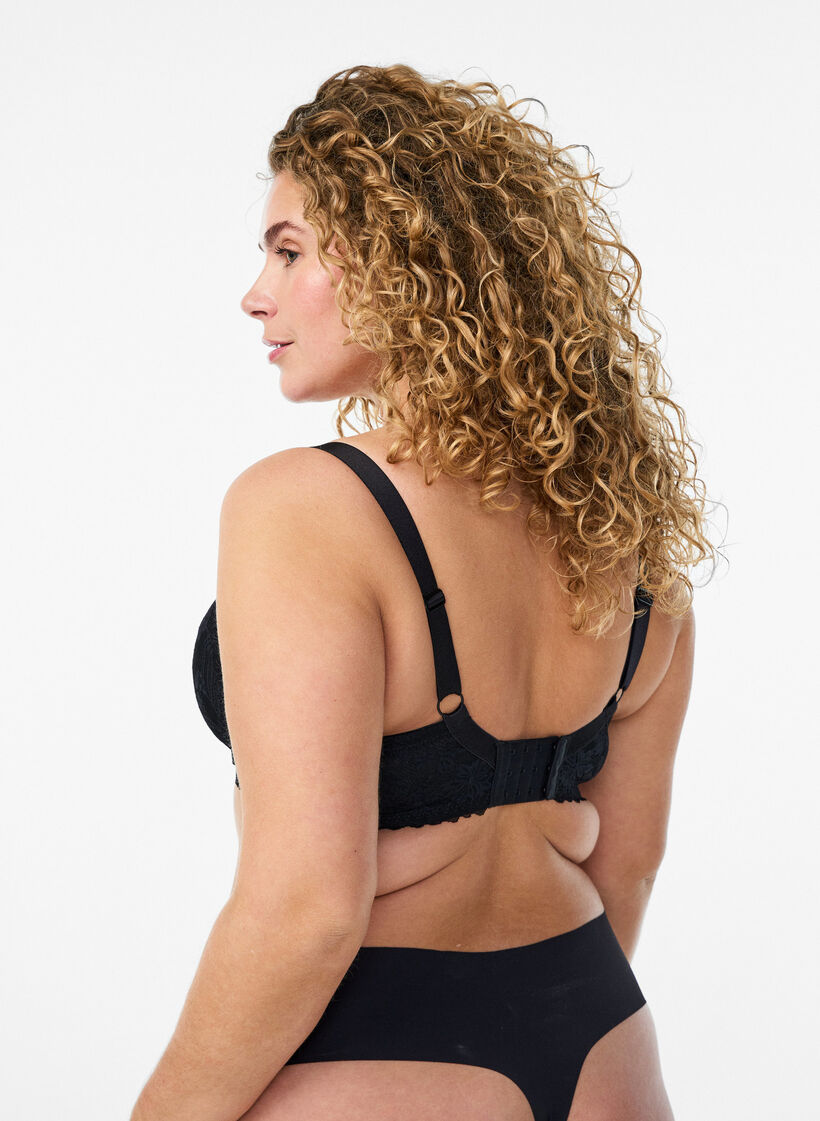 Soutien-gorge rembourr&eacute; avec dentelle, Noir, Model image number 2