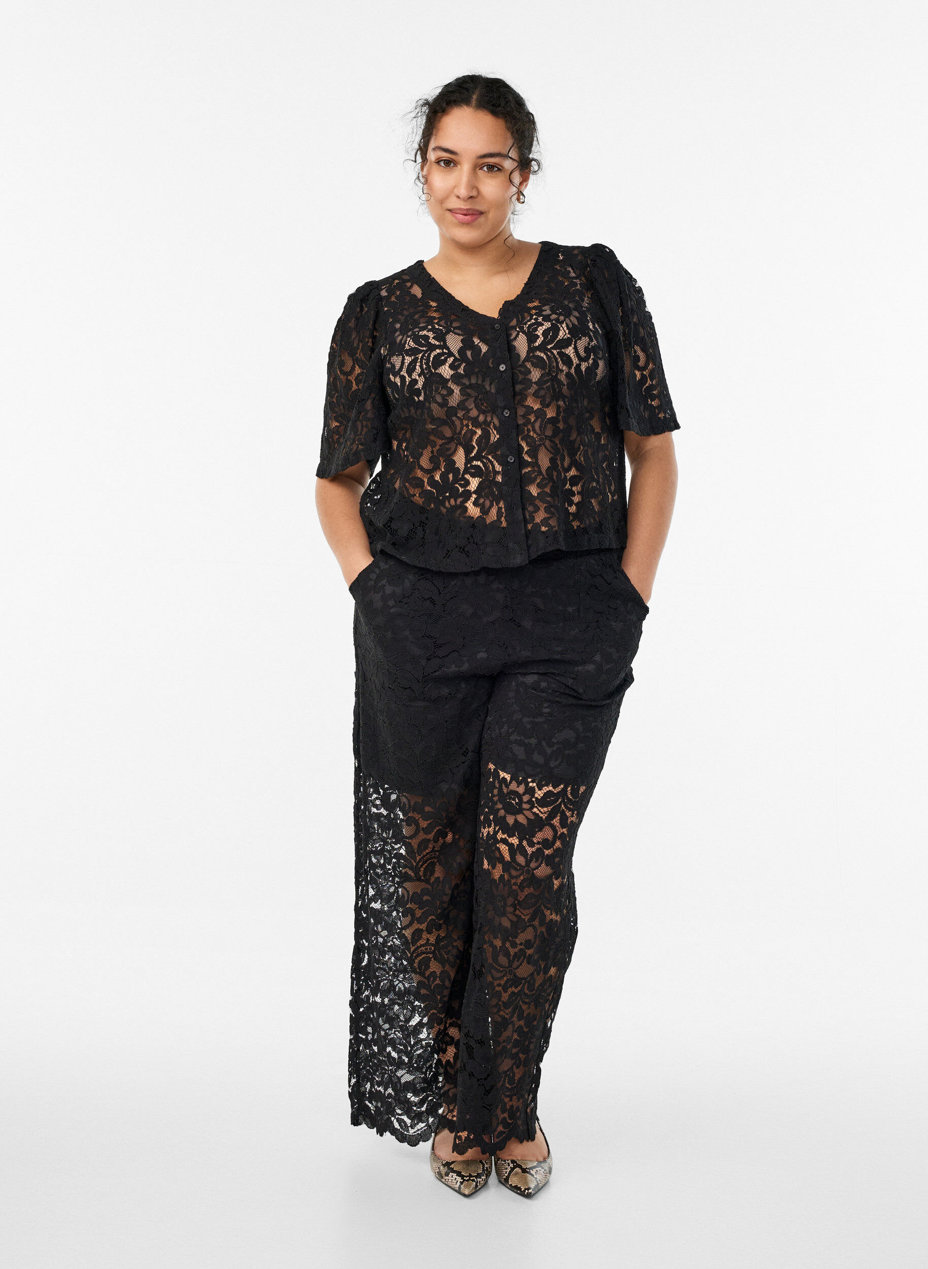 Pantalon taille haute en dentelle &agrave; coupe droite, Noir, Model