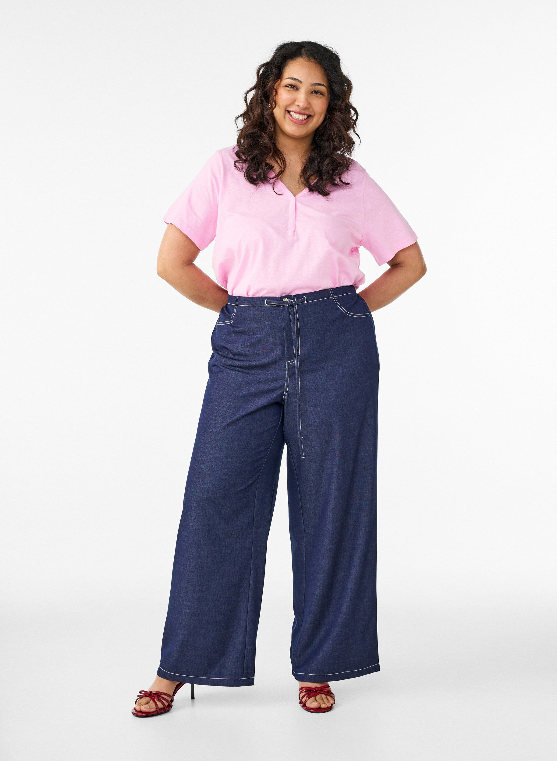 Zizzi T-shirt dot&eacute; de boutons, Rose, Model image number 1