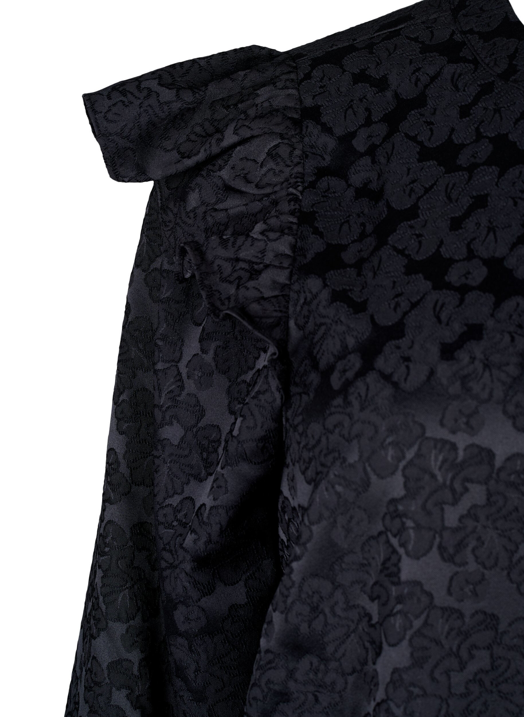 Zizzi Robe en jacquard avec des manches longues et des d&eacute;tails &agrave; volants, Noir, Packshot image number 3