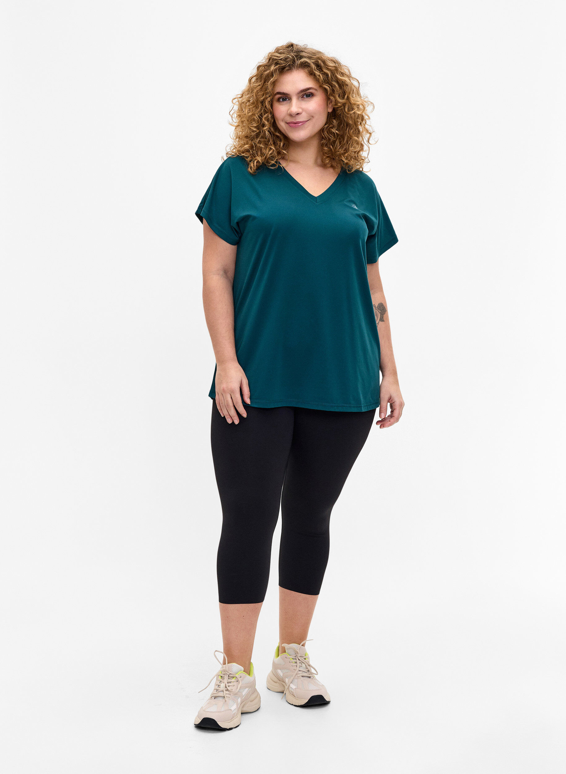 Zizzi T-shirt de sport ample avec col en V, Deep Teal, Model image number 2