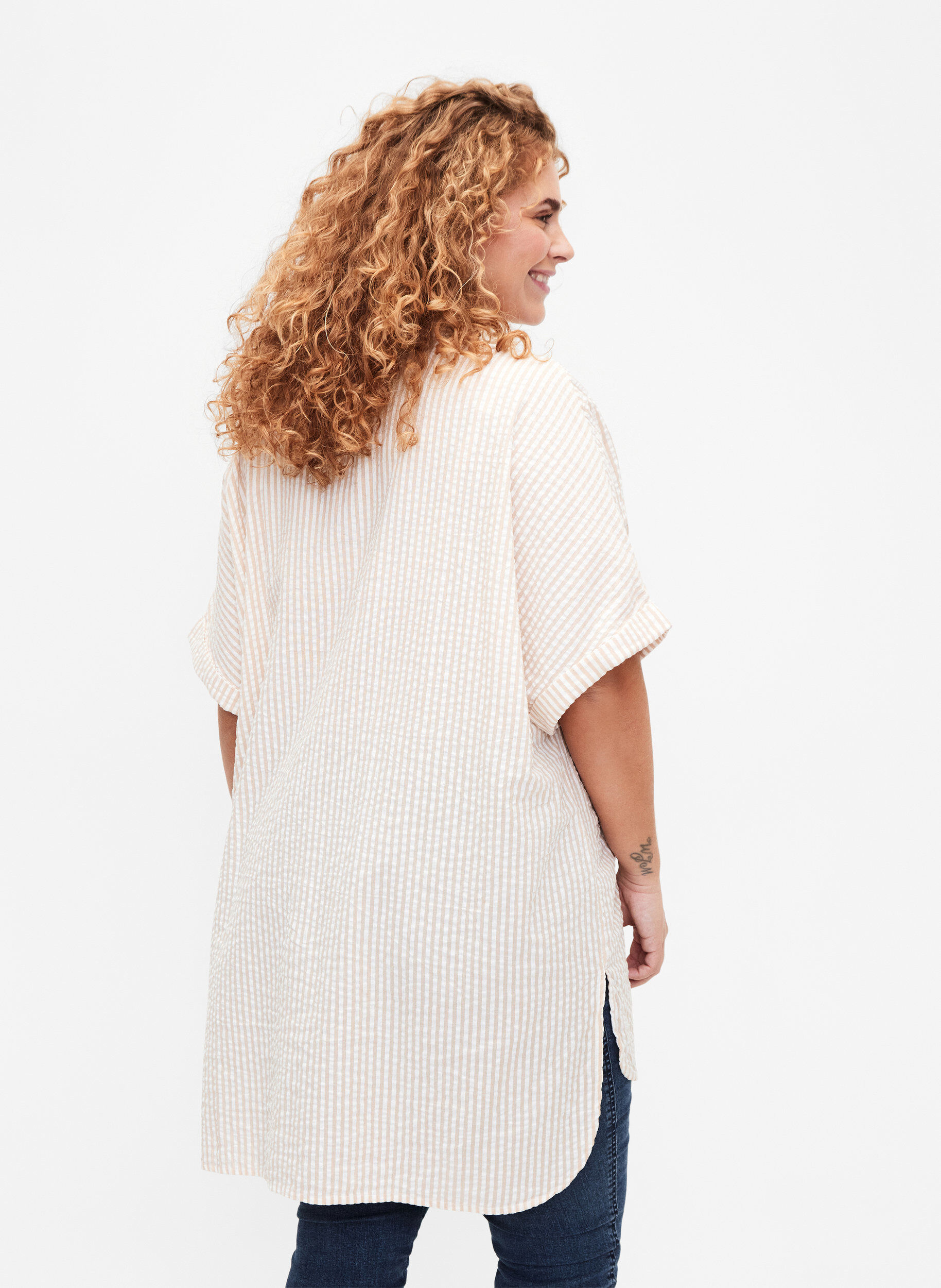 Zizzi Chemise ray&eacute;e avec poches de poitrine, Natrual/S. Stripe, Model image number 1