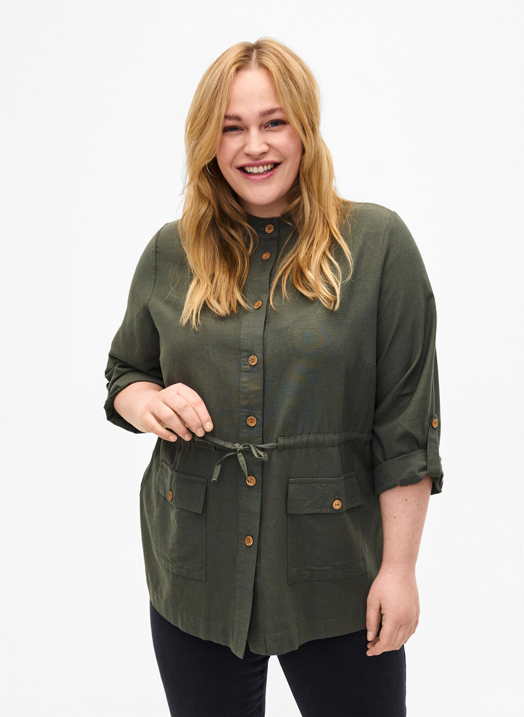 Zizzi Chemise en m&eacute;lange de lin avec des poches, Thyme, Model image number 0