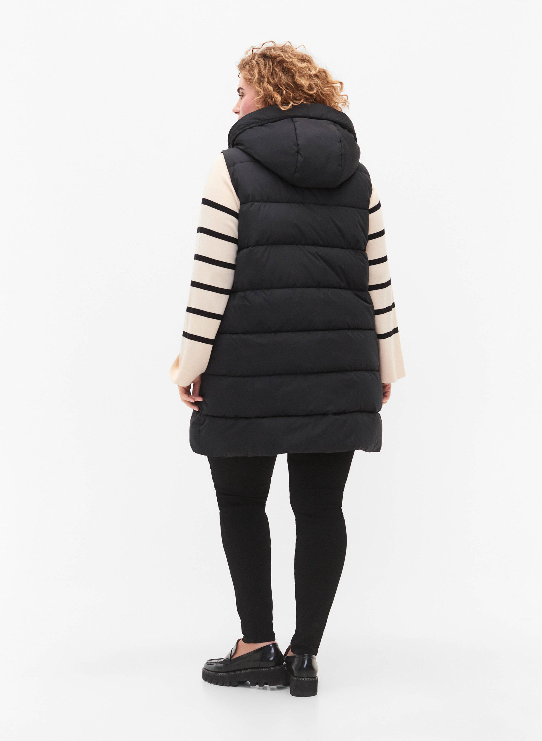 ZizziVeste longue avec capuche et poches, Noir, Model image number 2