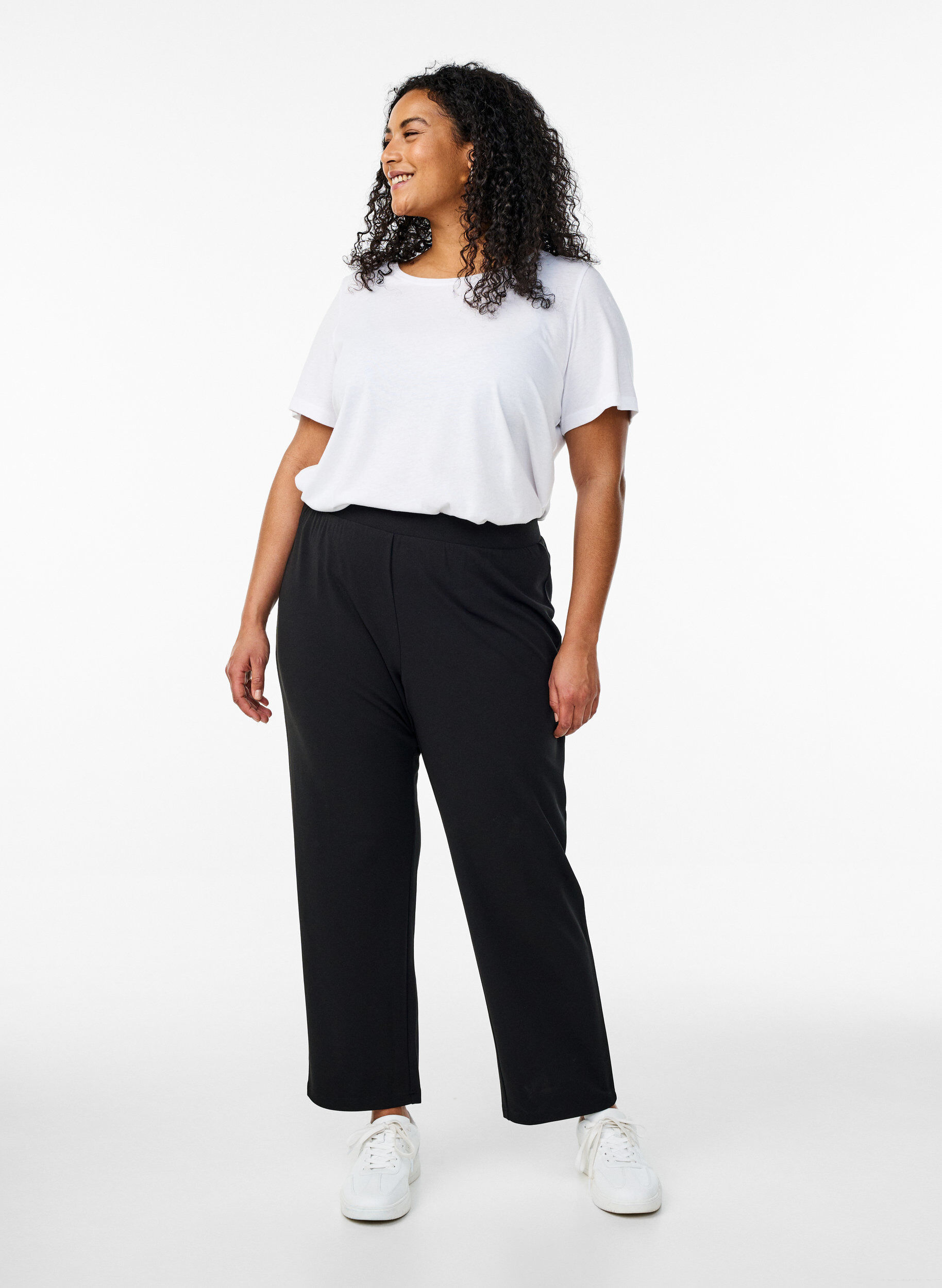 Zizzi FLASH - Lot de 2 t-shirts &agrave; col rond, Black/White, Model image number 2