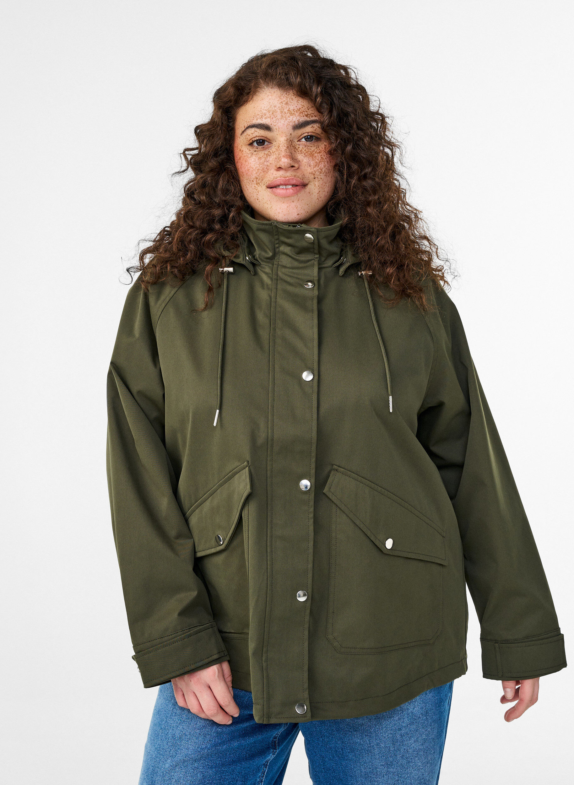 Veste courte de printemps avec capuche amovible, Vert fonc&eacute;, Model