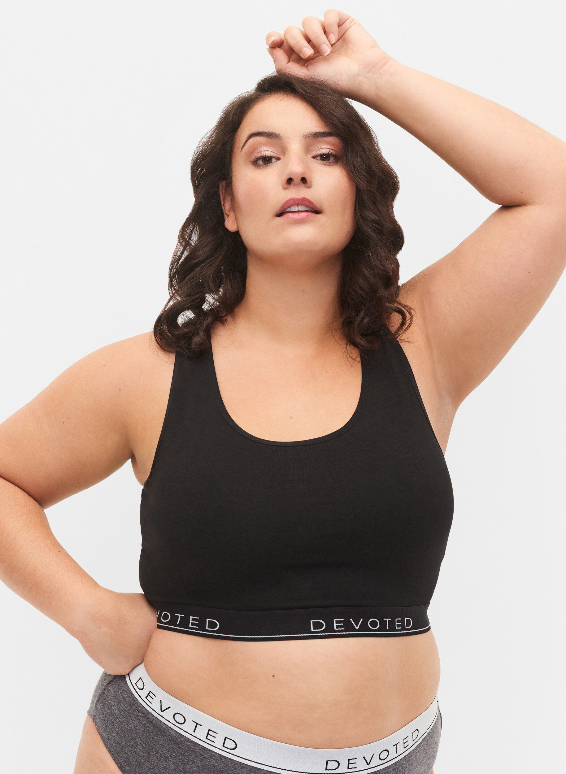 Zizzi Soutien-gorge en coton &agrave; encolure ronde, Black/Upper Font, Model image number 0