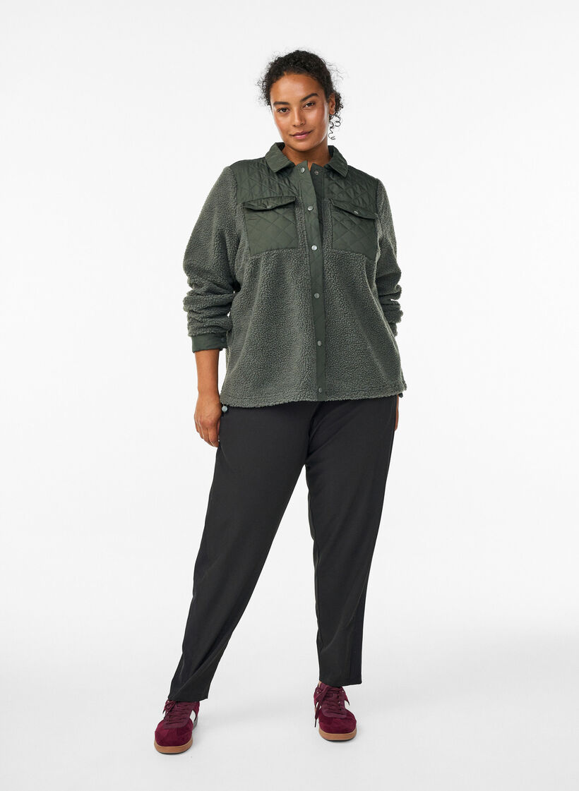Veste polaire avec détails matelassés, Vert foncé, Model image number 1