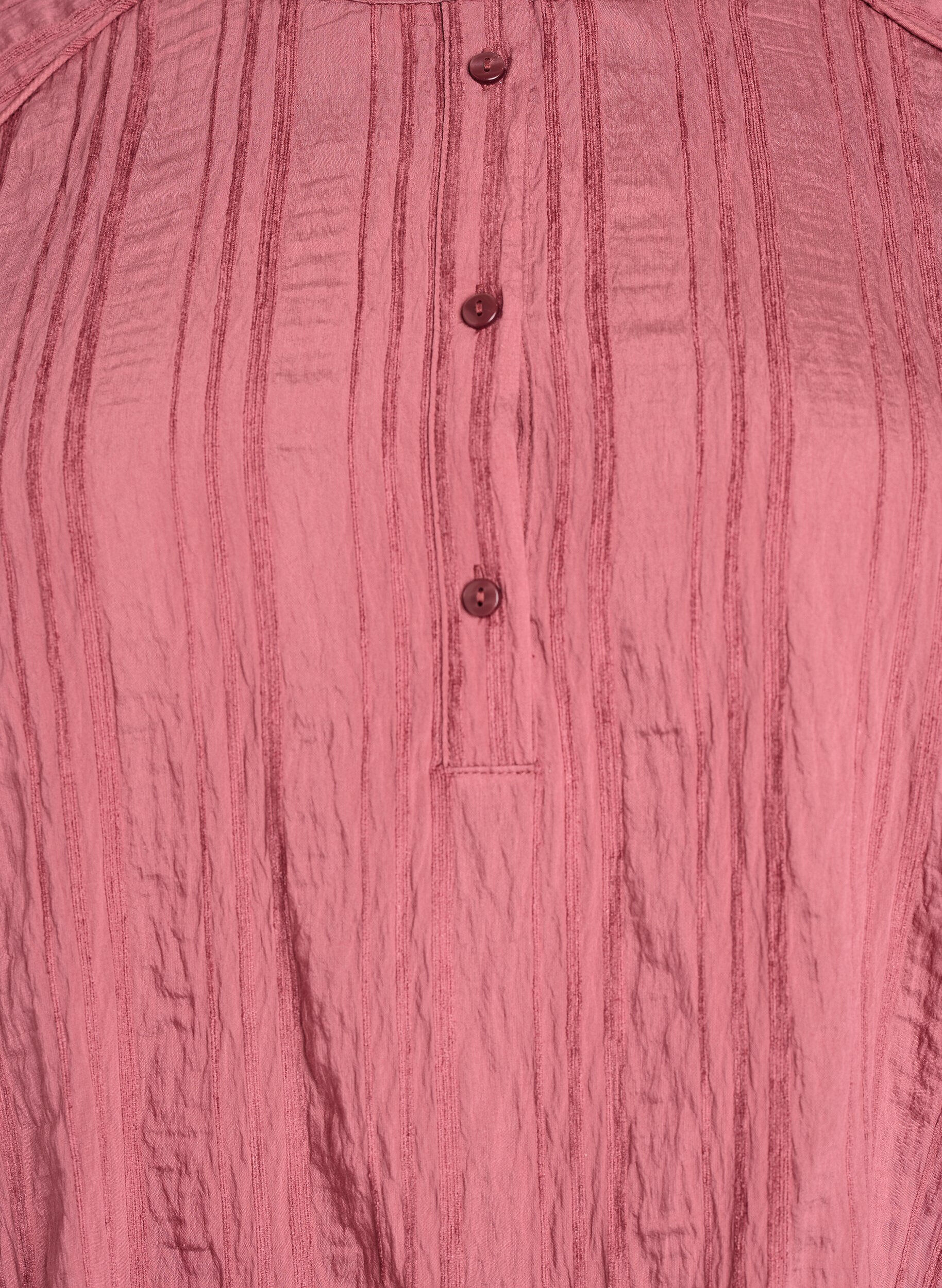 Zizzi Blouse avec texture ton sur ton et boutons, Rose, Packshot image number 2