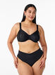 Soutien-gorge moul&eacute; couvrant avec maintien &eacute;lev&eacute;, Noir, Model image number 1