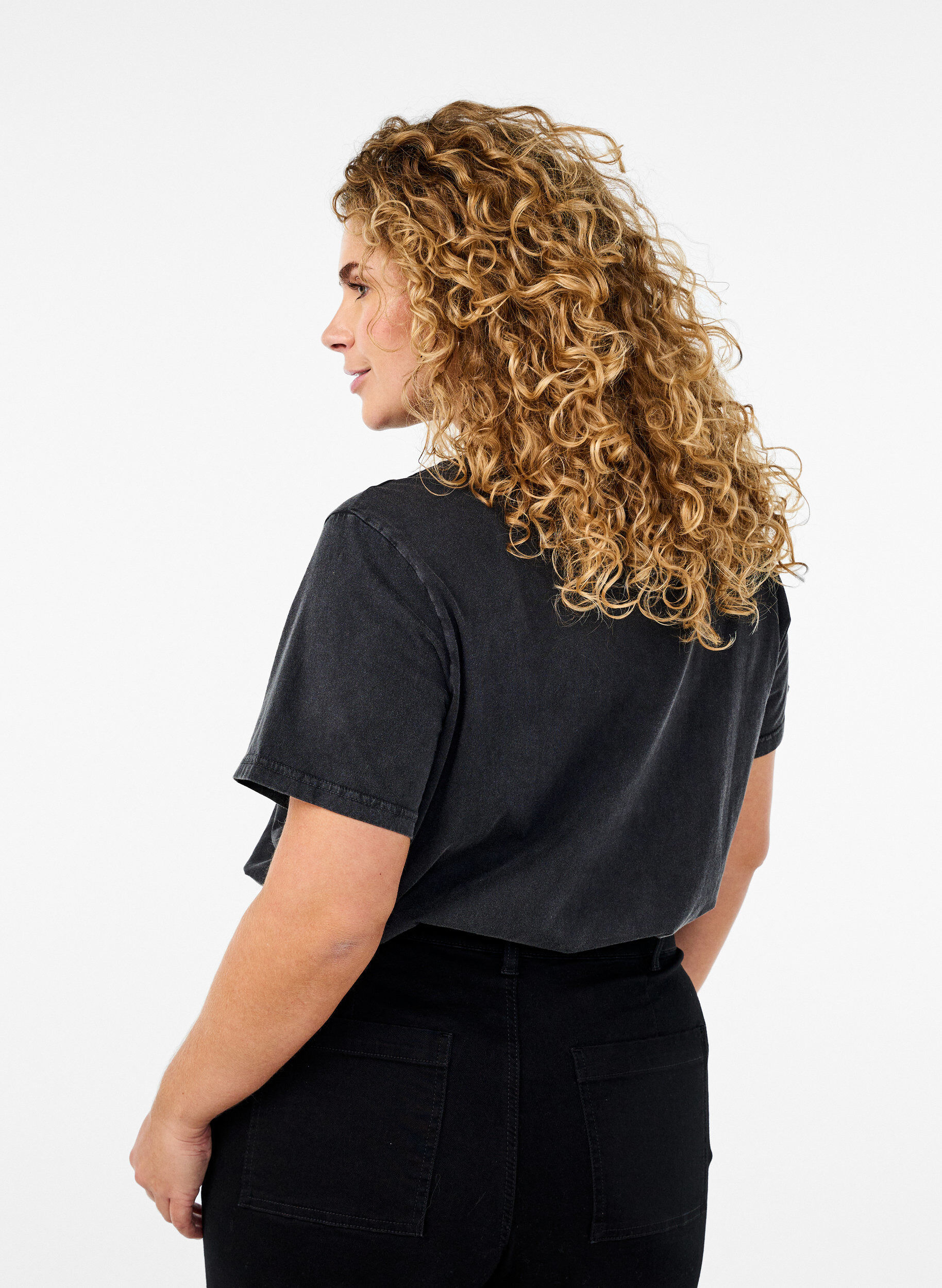 Zizzi T-shirt en coton biologique avec impression graphique, Gris, Model image number 2