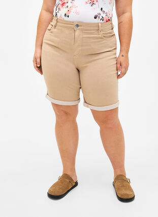  Shorts en jean moulants à taille haute, Nomad, Model image number 2