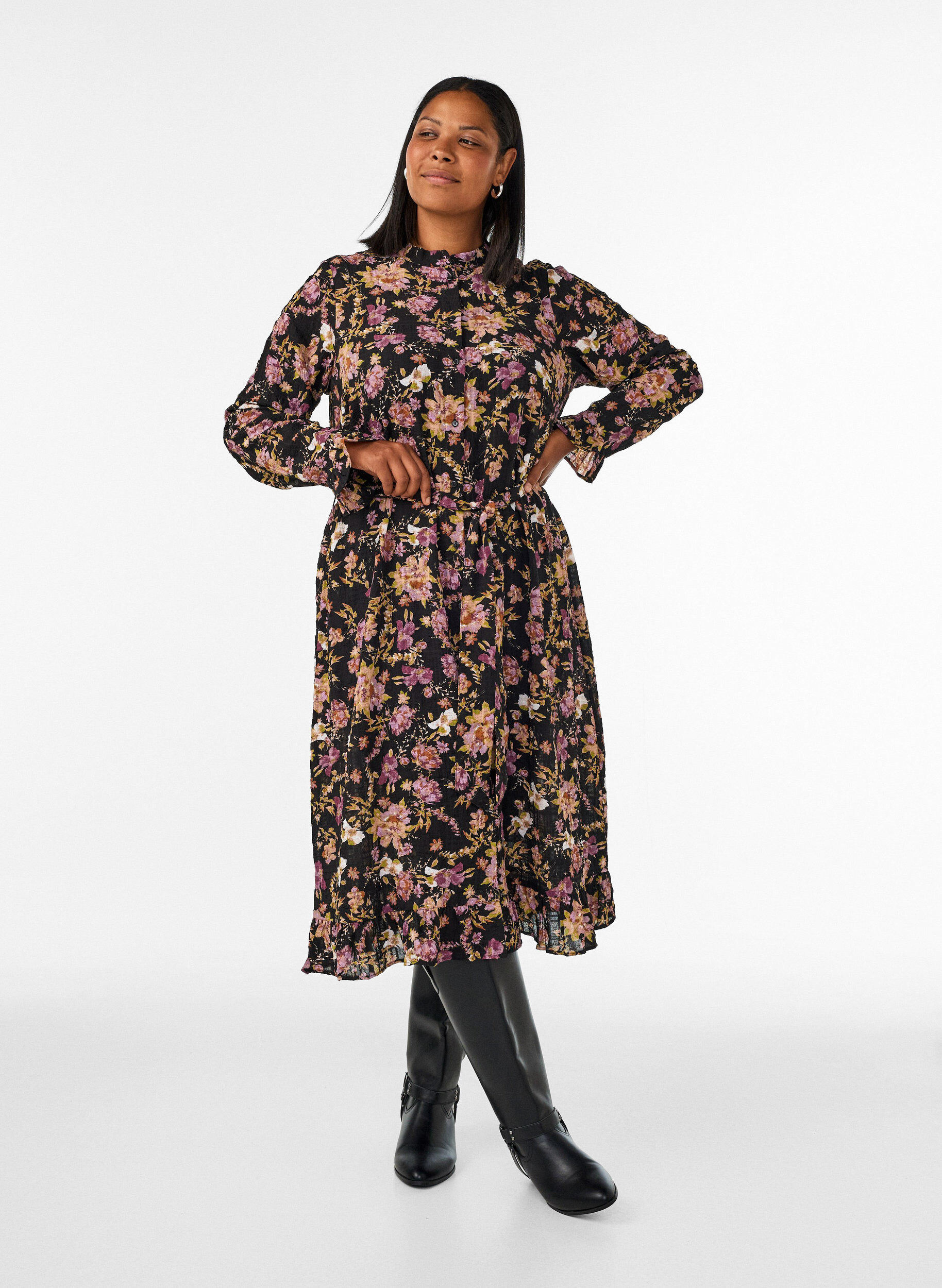 ZizziRobe midi &agrave; imprim&eacute; floral avec ceinture amovible &agrave; nouer, Noir, Model image number 1
