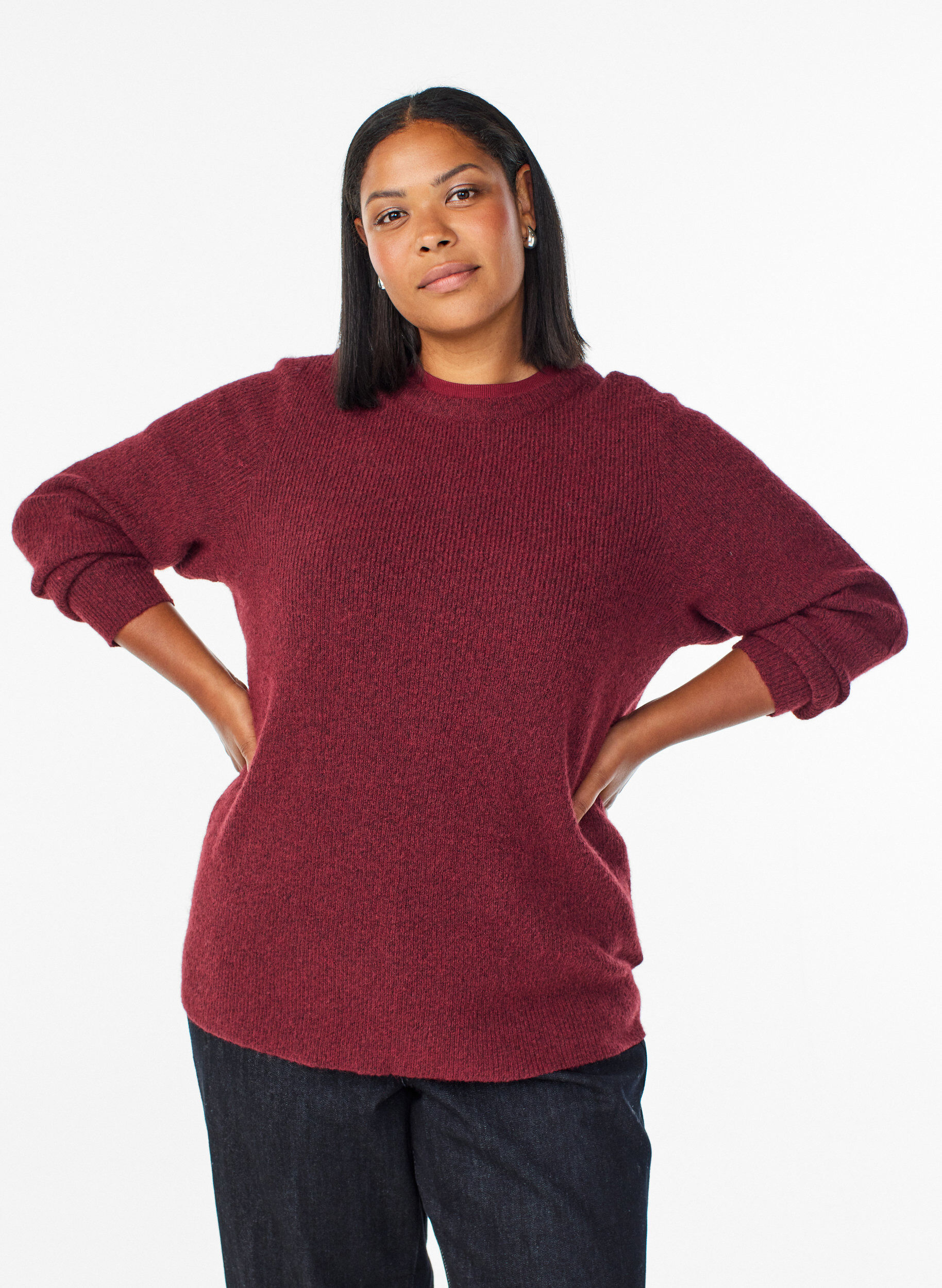Blouse en maille chin&eacute;e &agrave; col rond, Bordeaux, Model