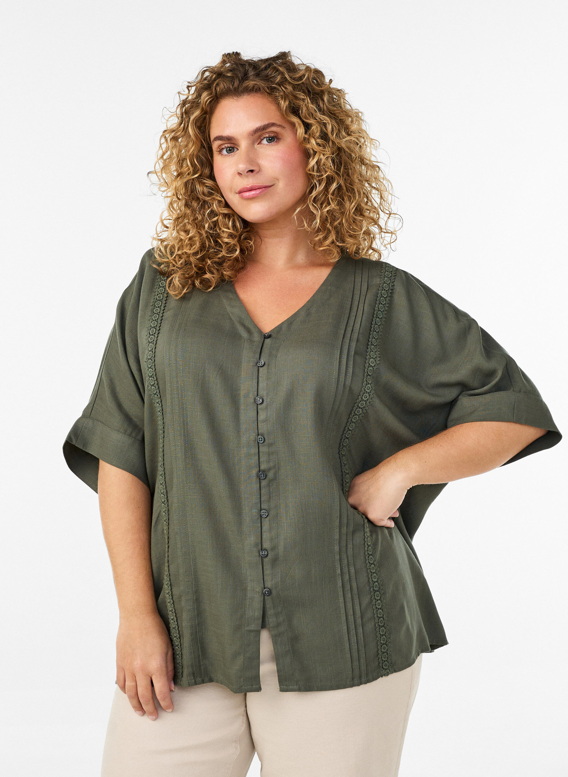 ZizziBlouse en viscose avec bordure crochet et boutons, Vert, Model image number 0