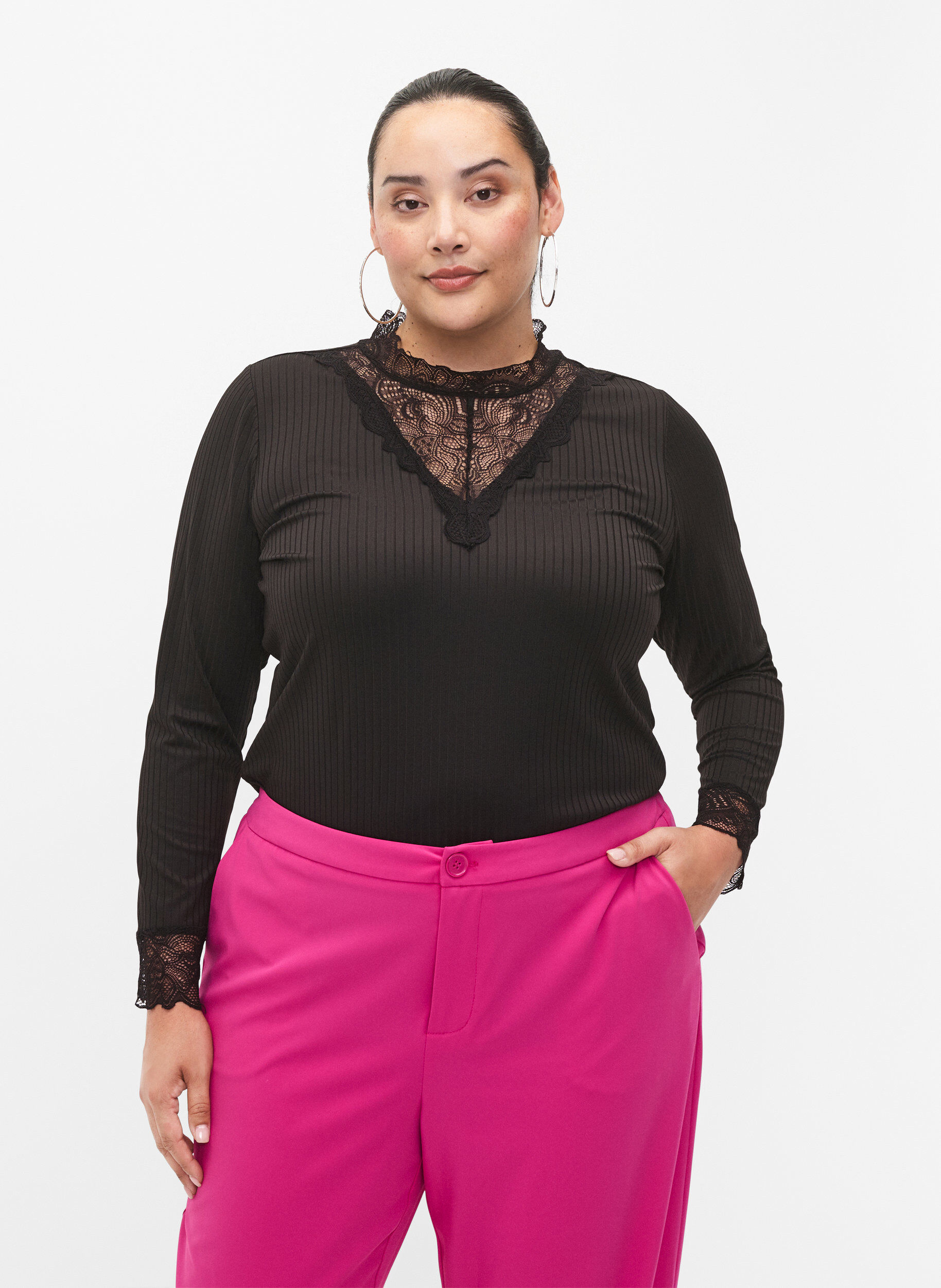 Zizzi Blouse avec de la dentelle et des manches longues, Black, Model image number 0