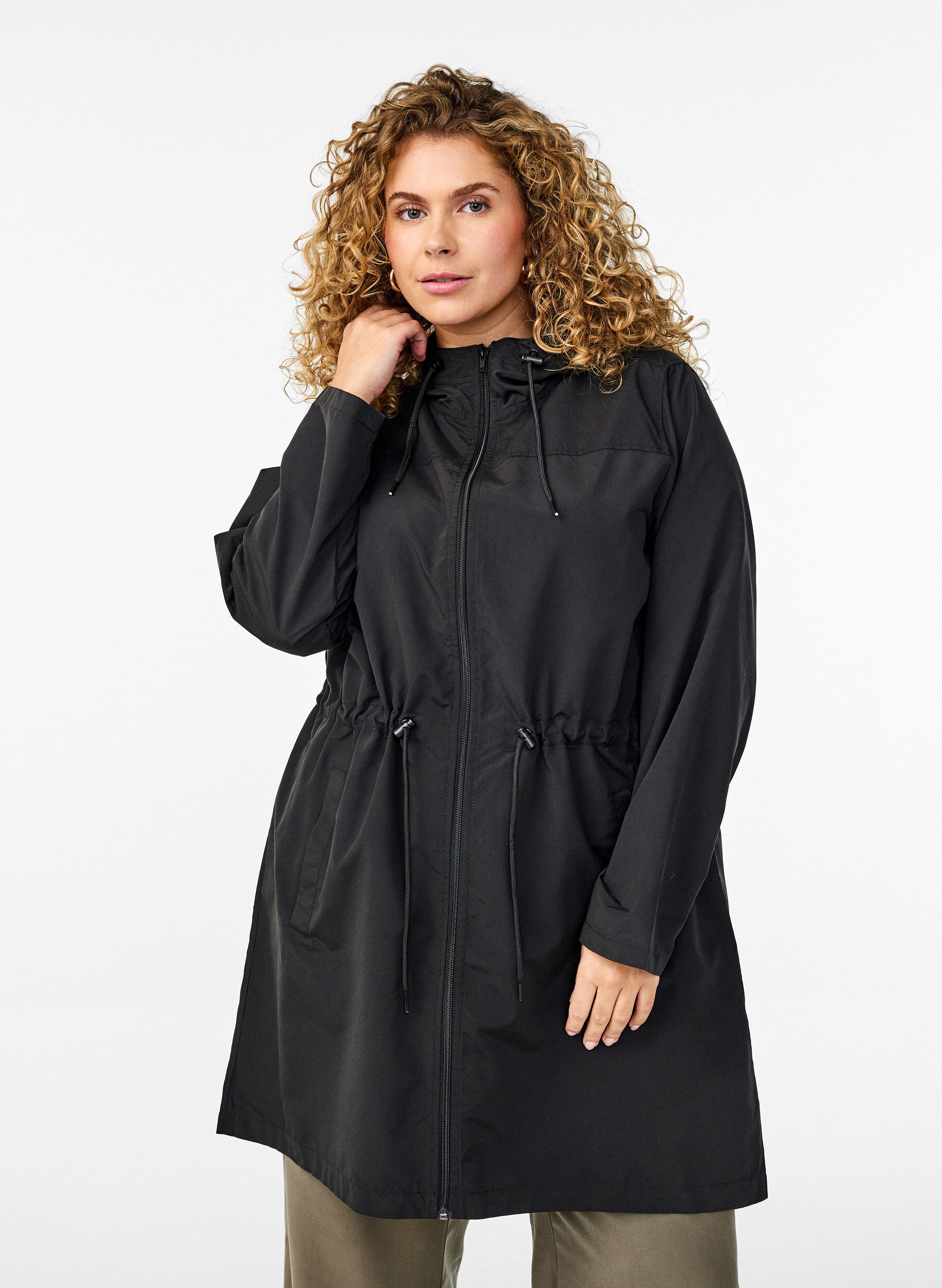 ZizziParka l&eacute;g&egrave;re avec capuche, Noir, Model image number 0