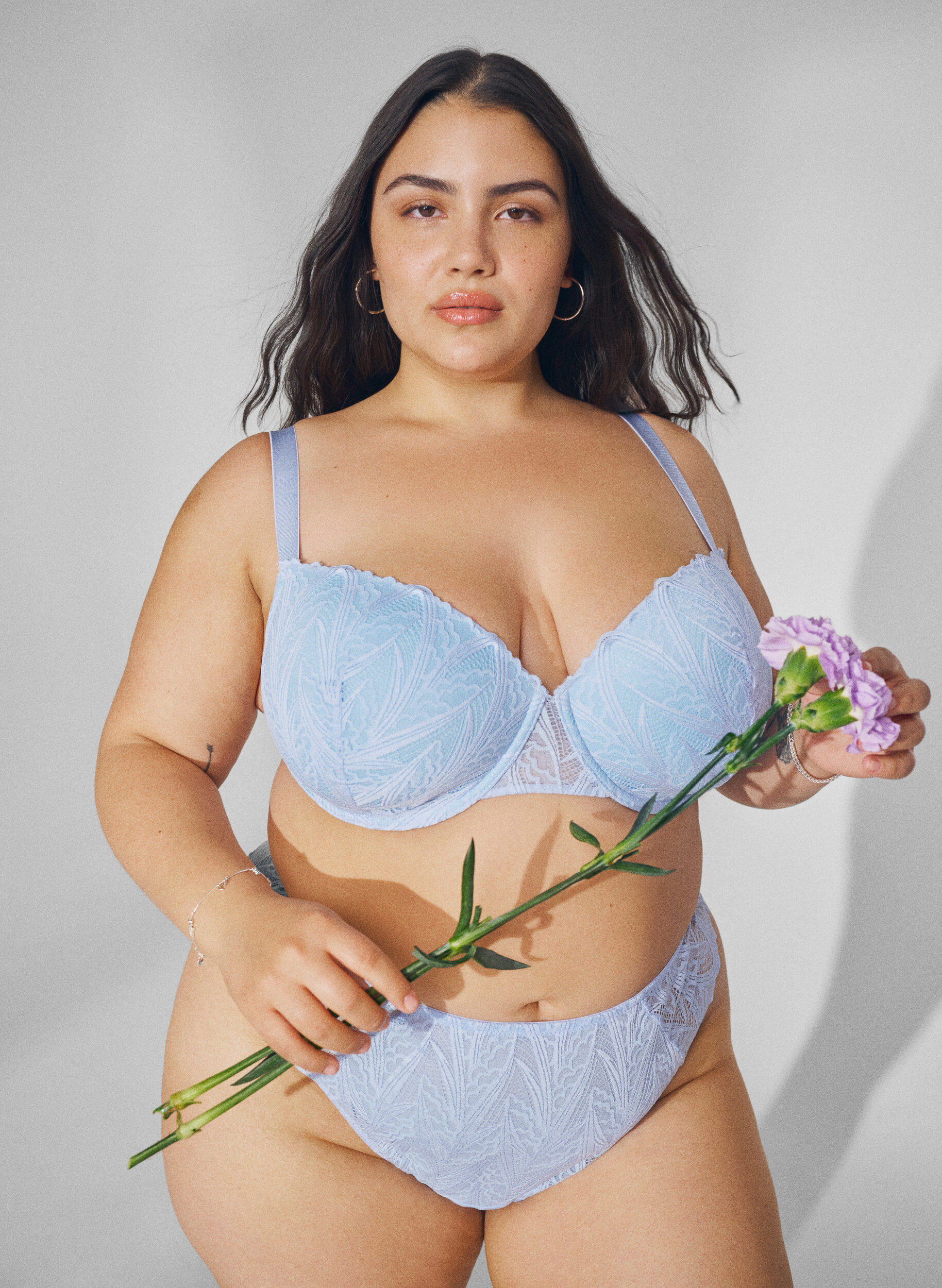 Zizzi Soutien-gorge en dentelle moul&eacute; avec armatures, Bleu Clair, Image image number 0