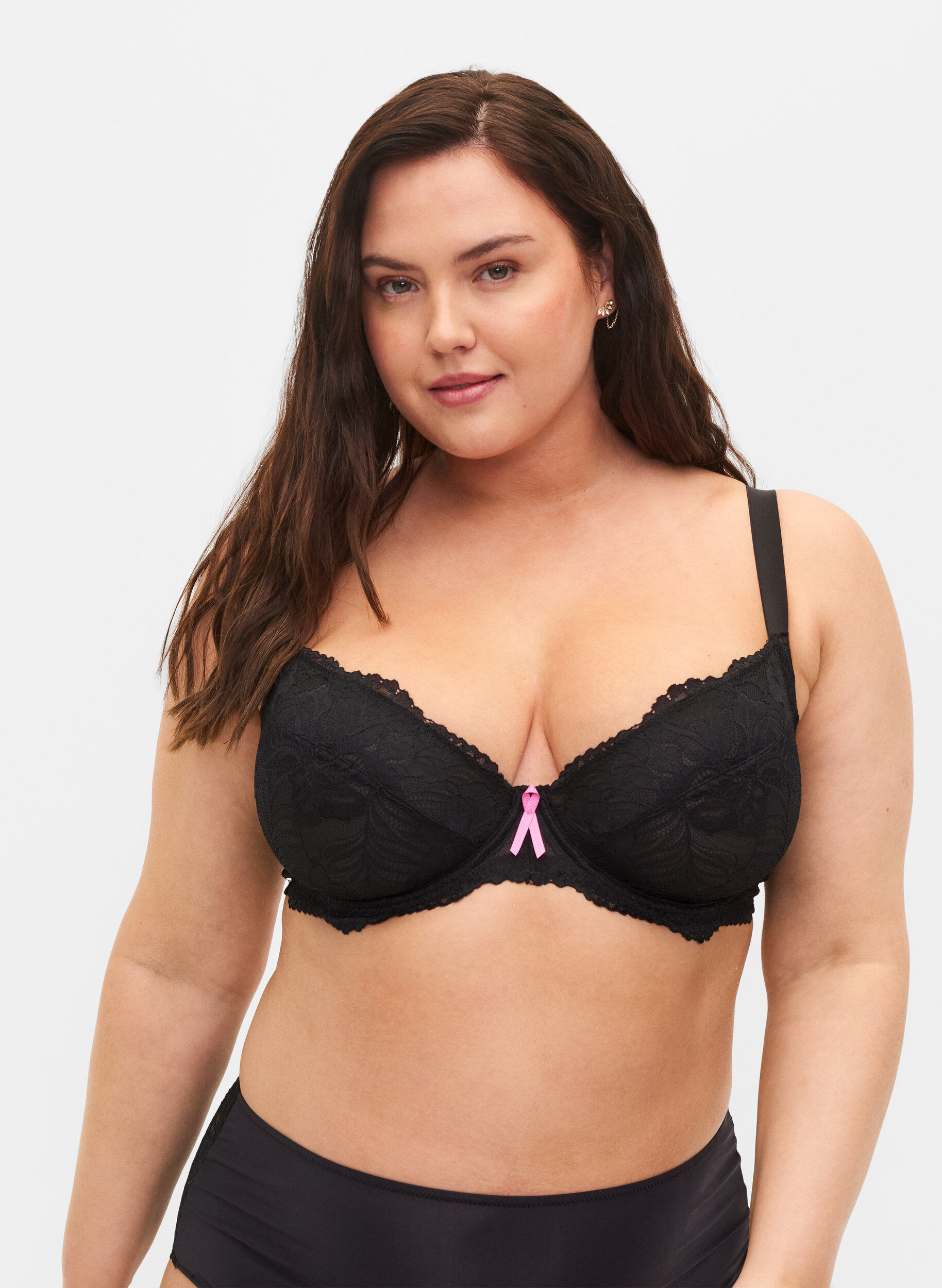 Zizzi Support the breasts - Soutien-gorge en dentelle avec armature, Black, Model image number 0