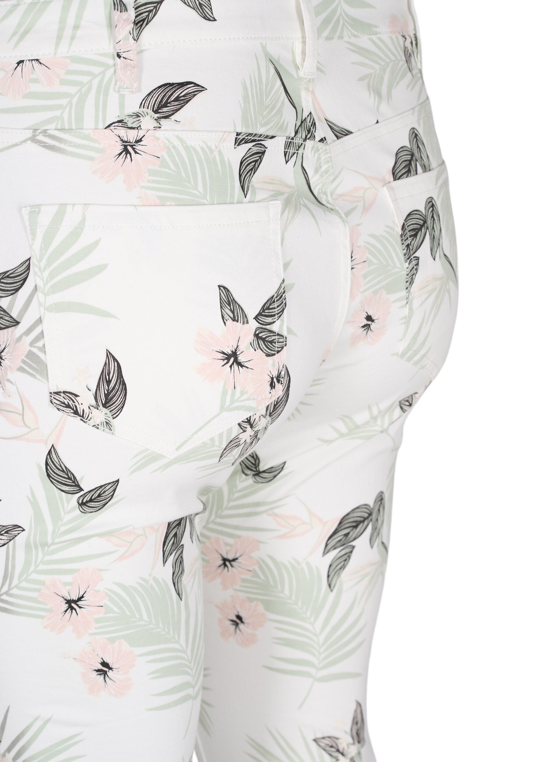 Zizzi Jean Amy &agrave; taille haute et imprim&eacute; floral, White Flower AOP L78, Packshot image number 3