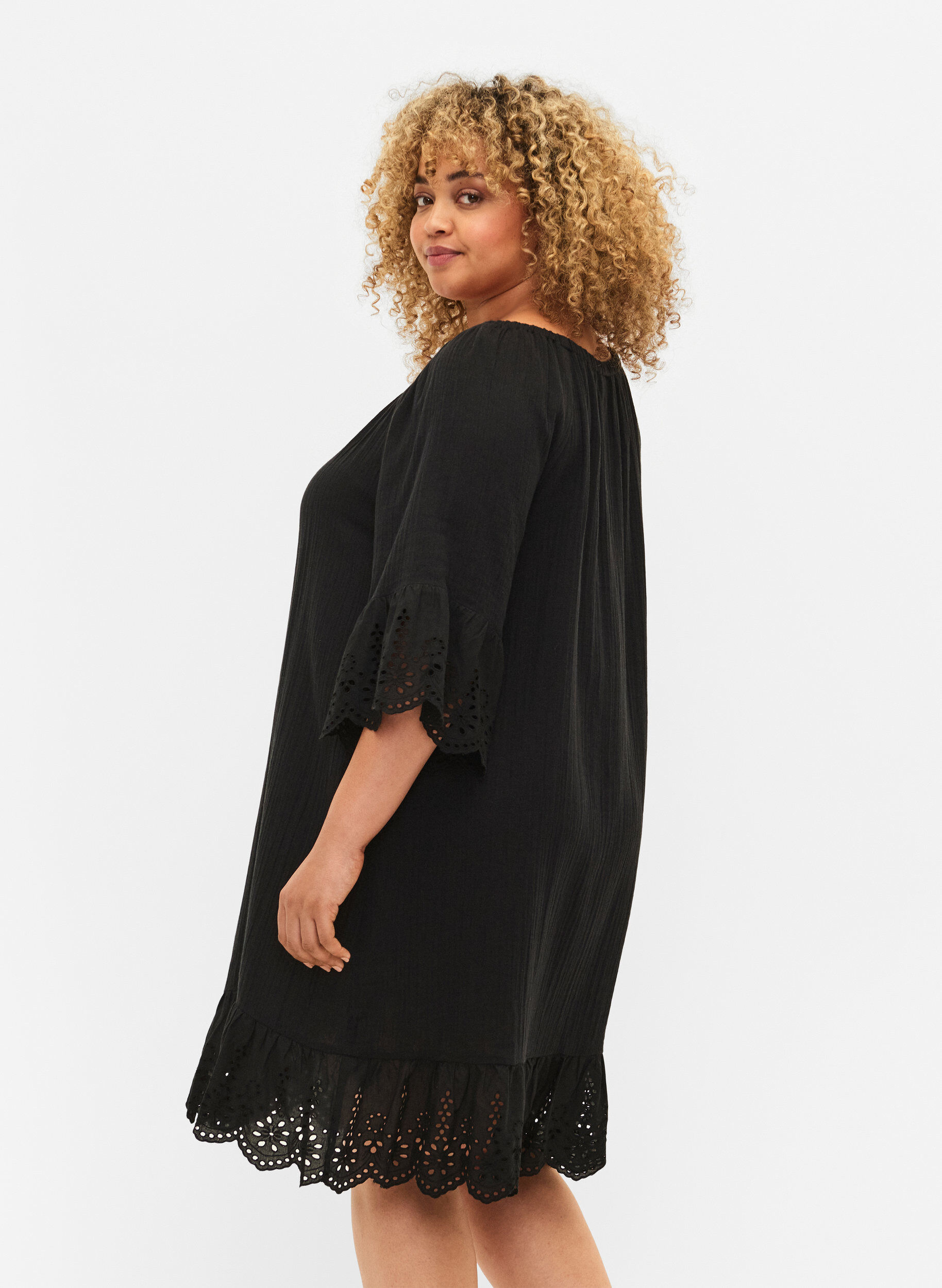 Zizzi Robe en coton avec broderie anglaise, Black, Model image number 1