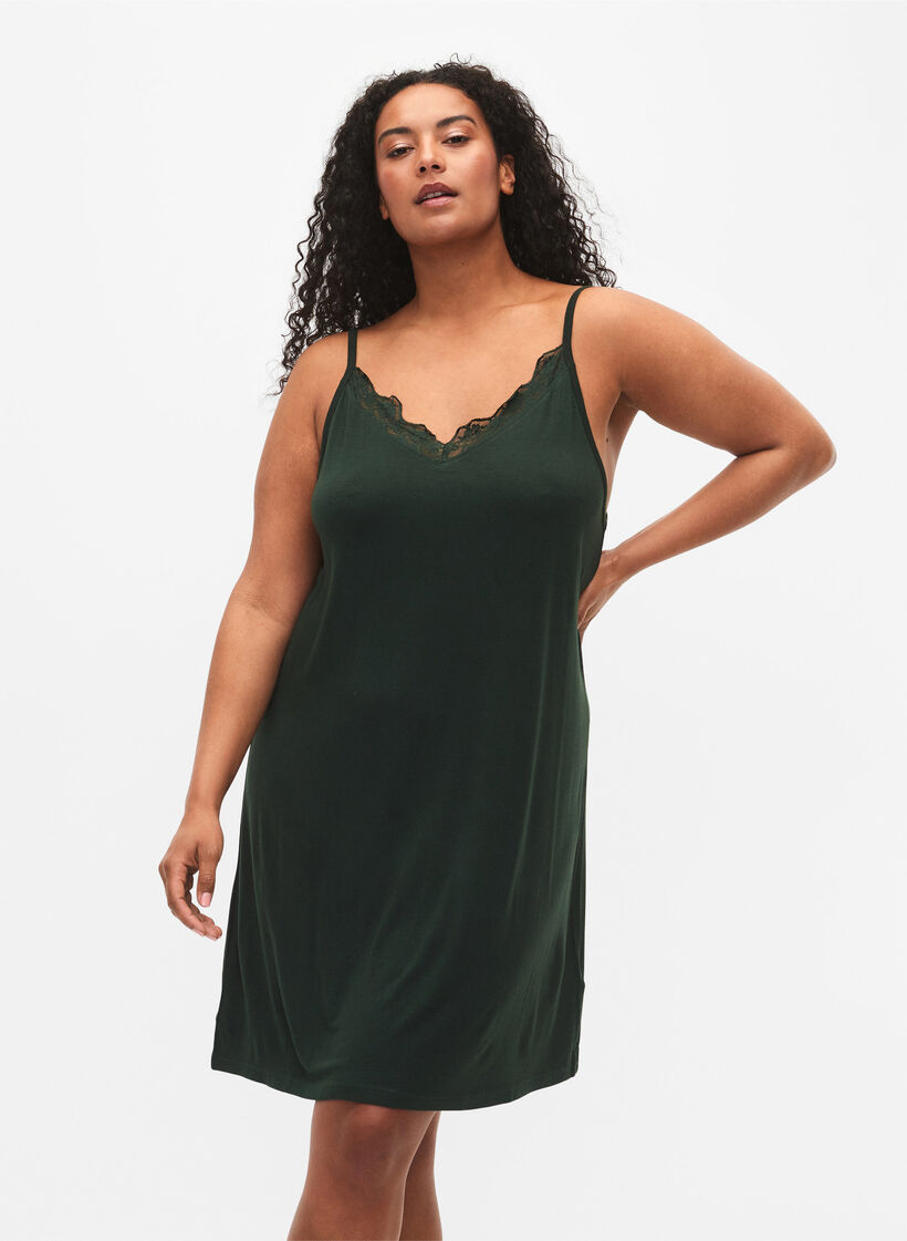 Chemise de nuit avec bord dentelle en viscose, Vert fonc&eacute;, Model image number 0
