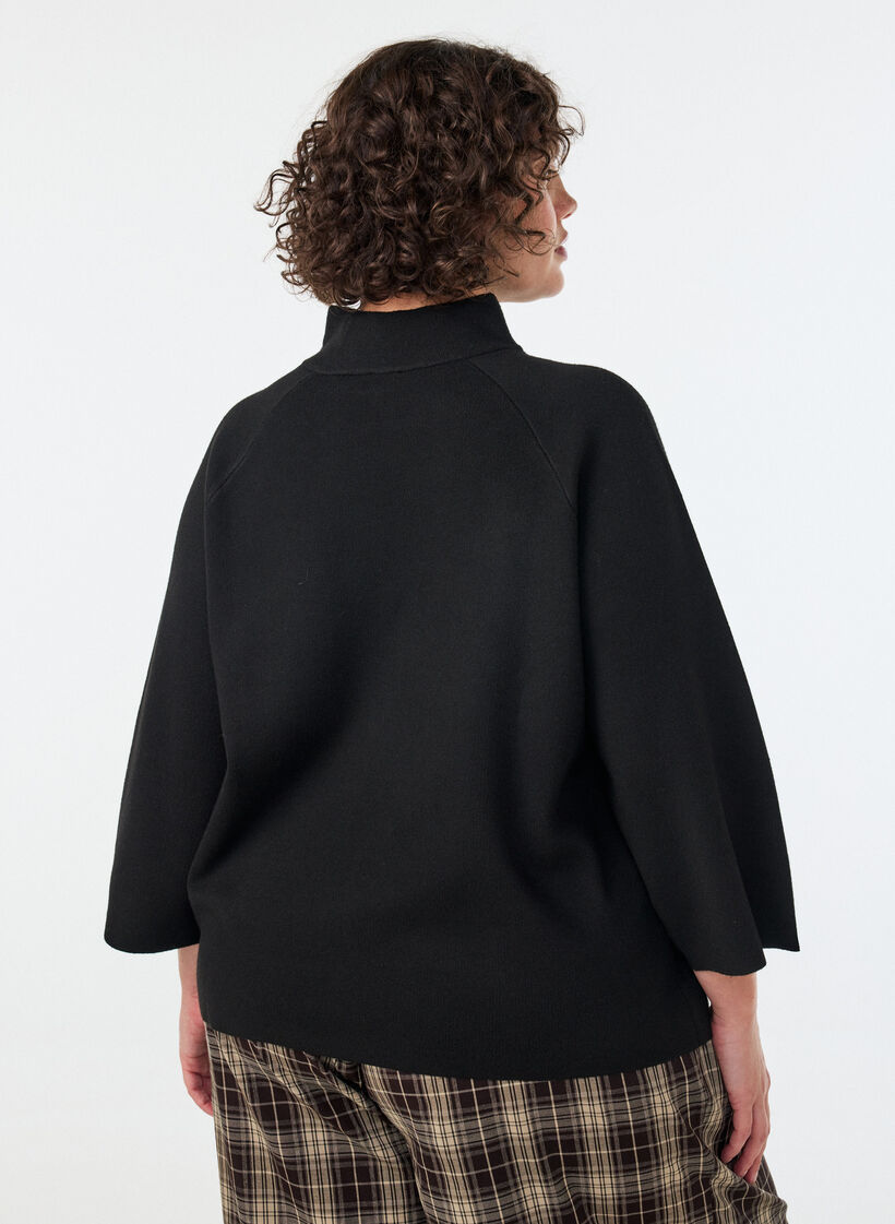 Blouse en maille en m&eacute;lange de viscose &agrave; col roul&eacute;, Noir, Model image number 2