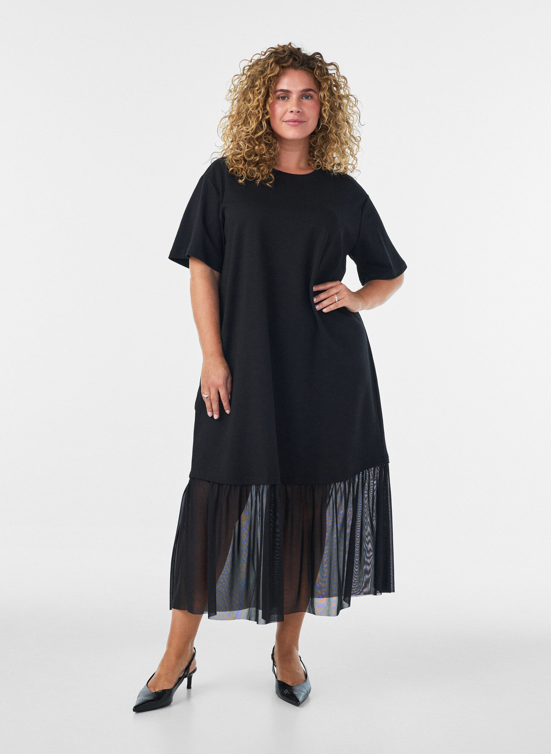 ZizziRobe t-shirt avec un ourlet en maille transparente, Noir, Model image number 0